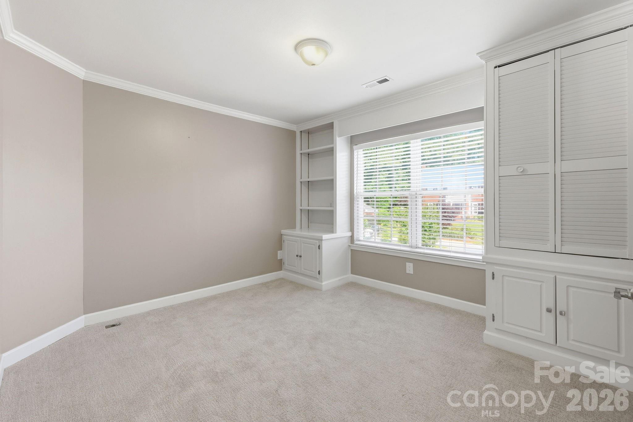 15704 Framingham Lane — Huntersville