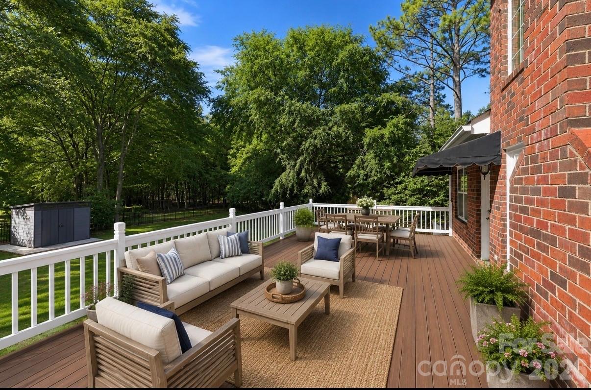 15704 Framingham Lane — Huntersville