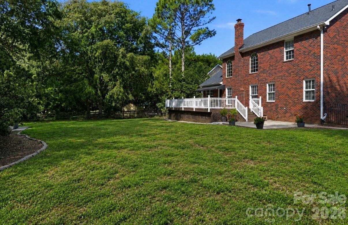 15704 Framingham Lane — Huntersville