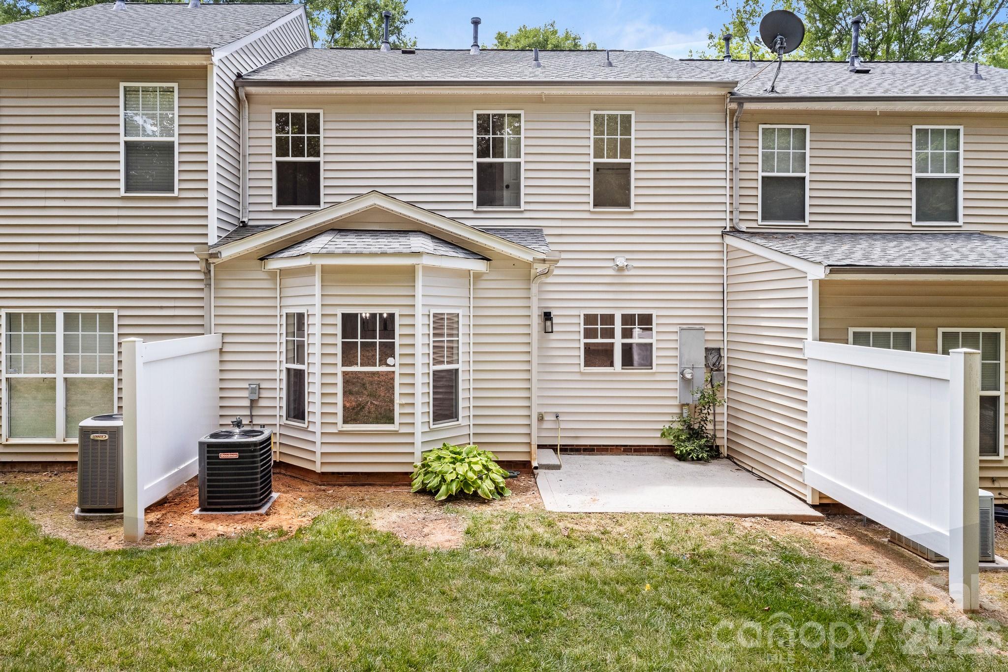 5536 Franklin Springs Circle — Charlotte