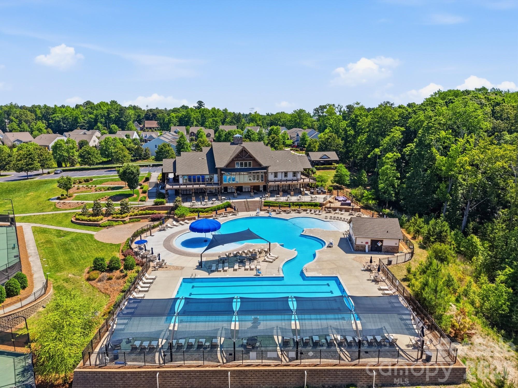 1551 Shannon Falls Drive — Fort Mill