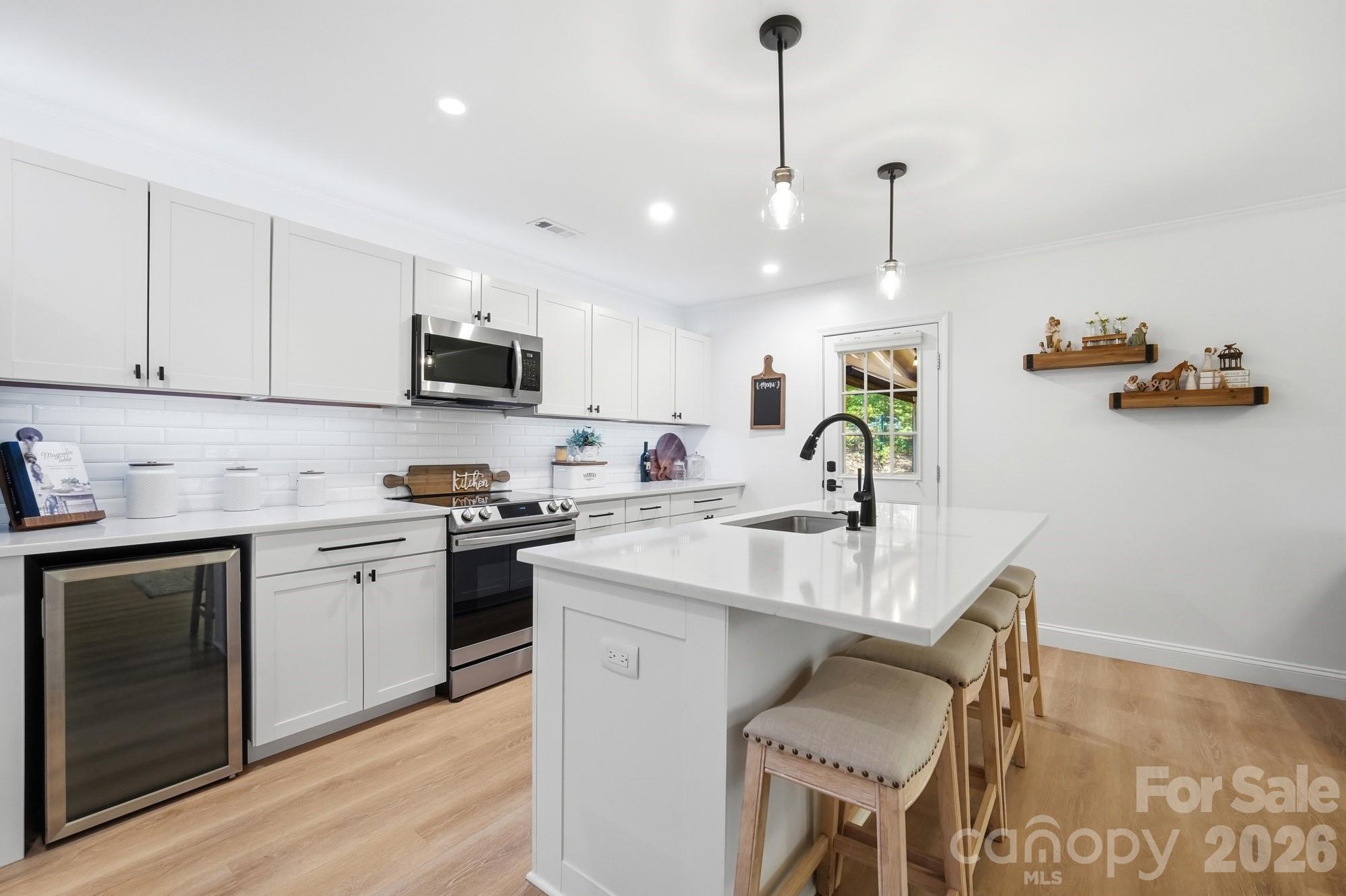 3673 Dockside Lane — Sherrills Ford