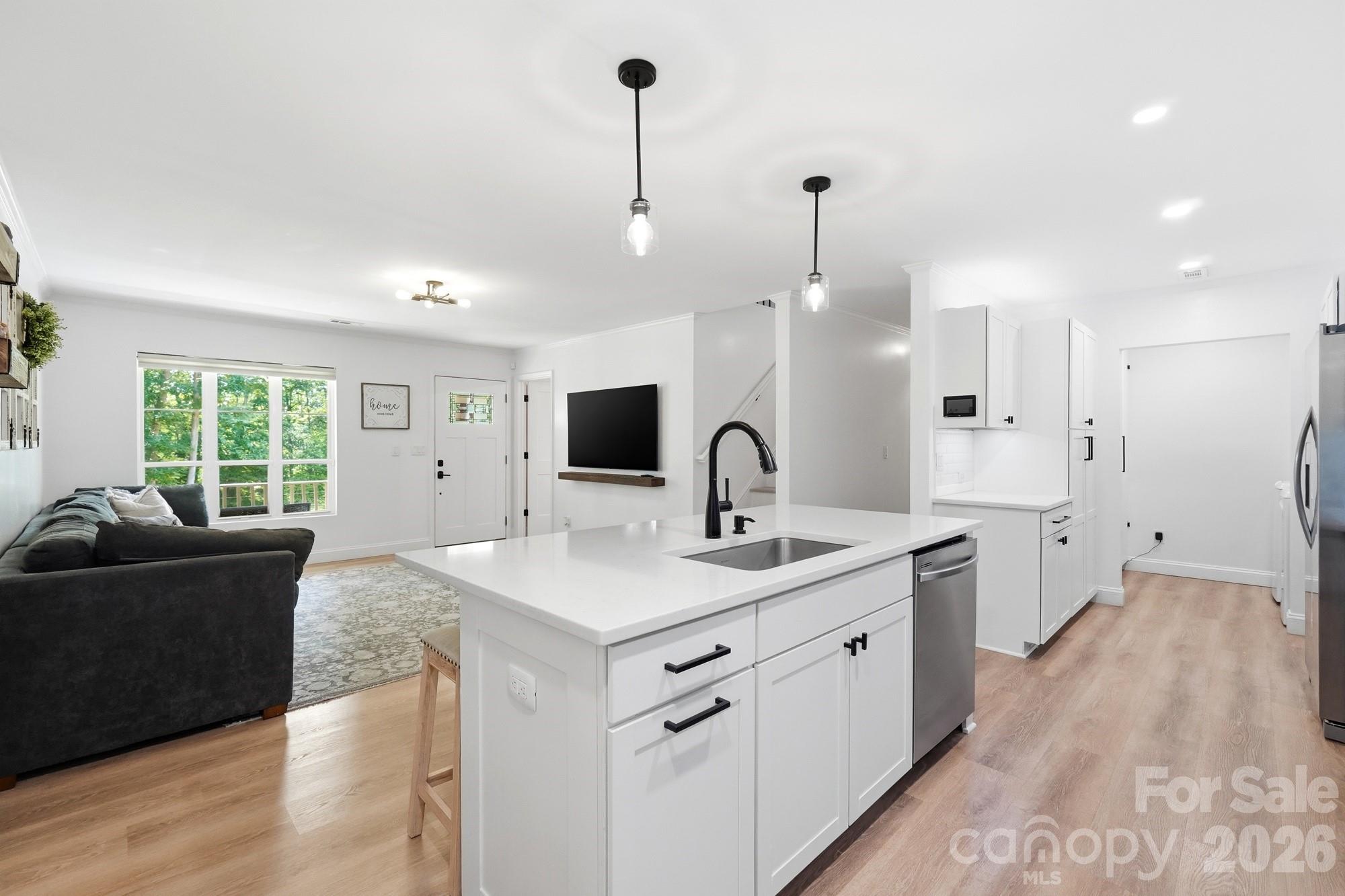 3673 Dockside Lane — Sherrills Ford