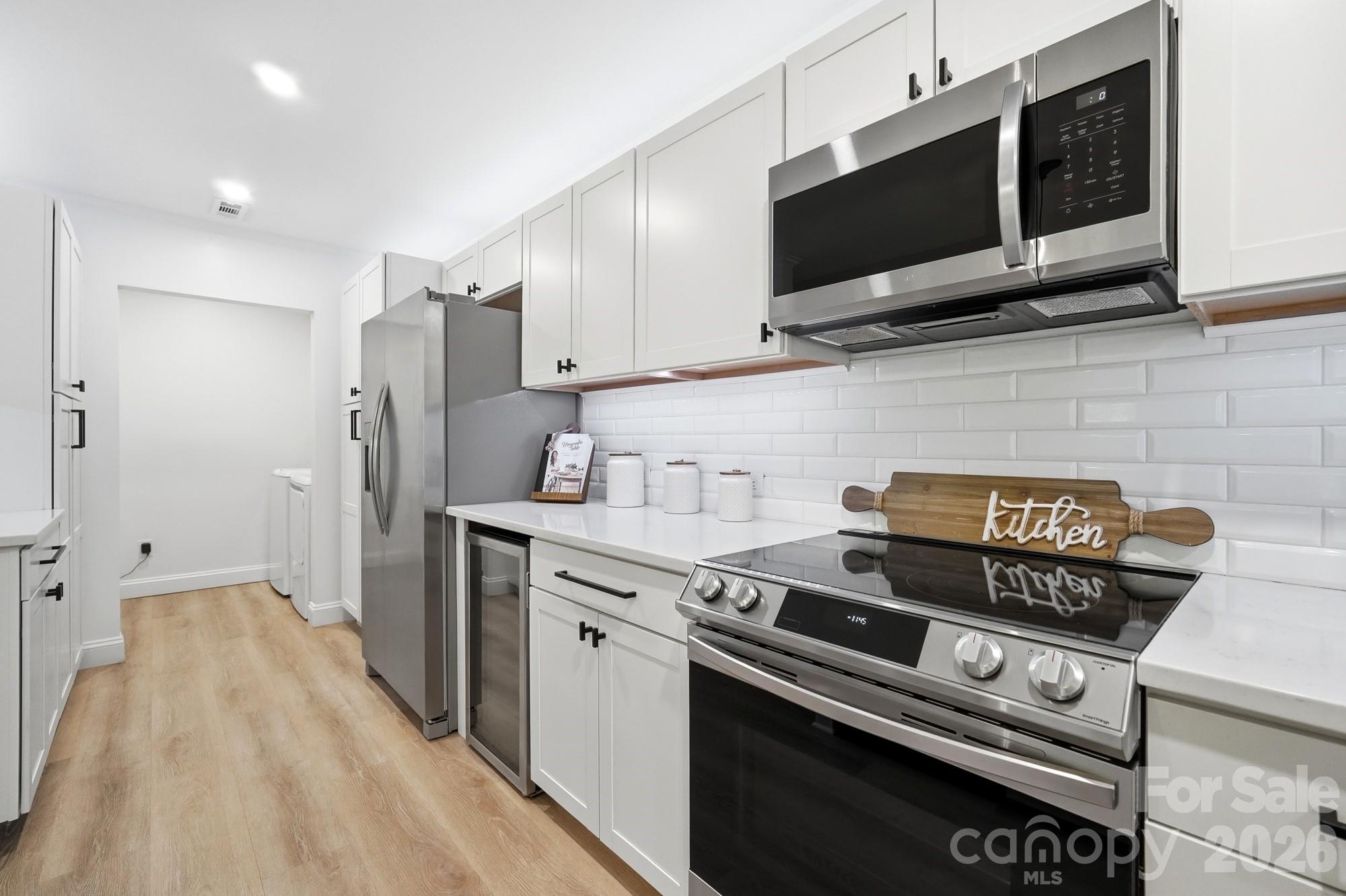 3673 Dockside Lane — Sherrills Ford