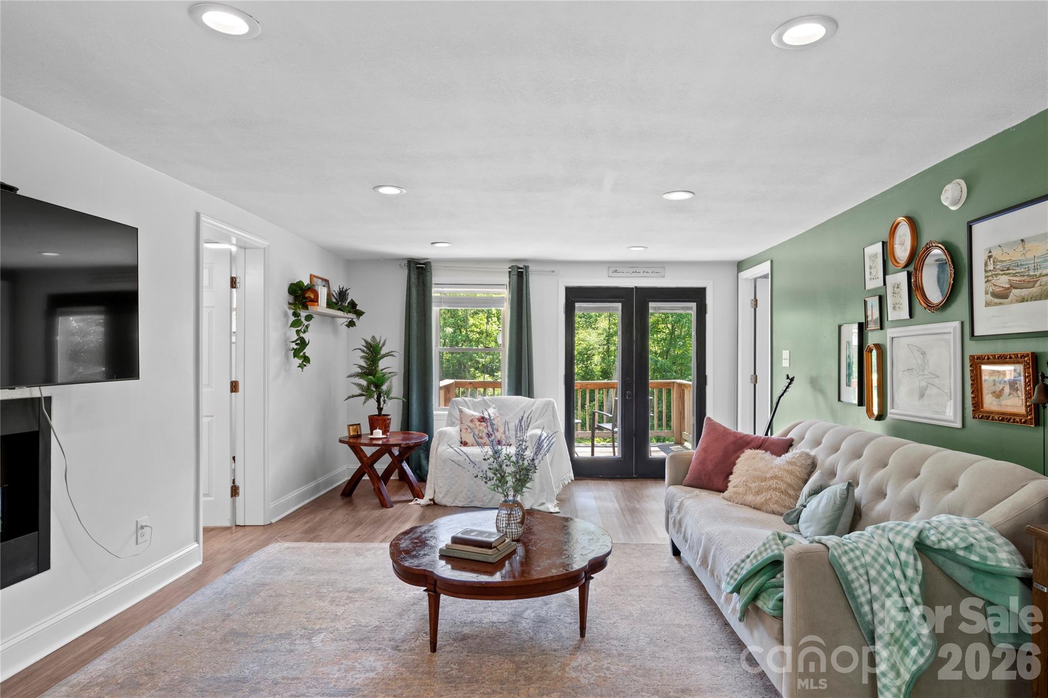142 Pioneer Road — Harmony
