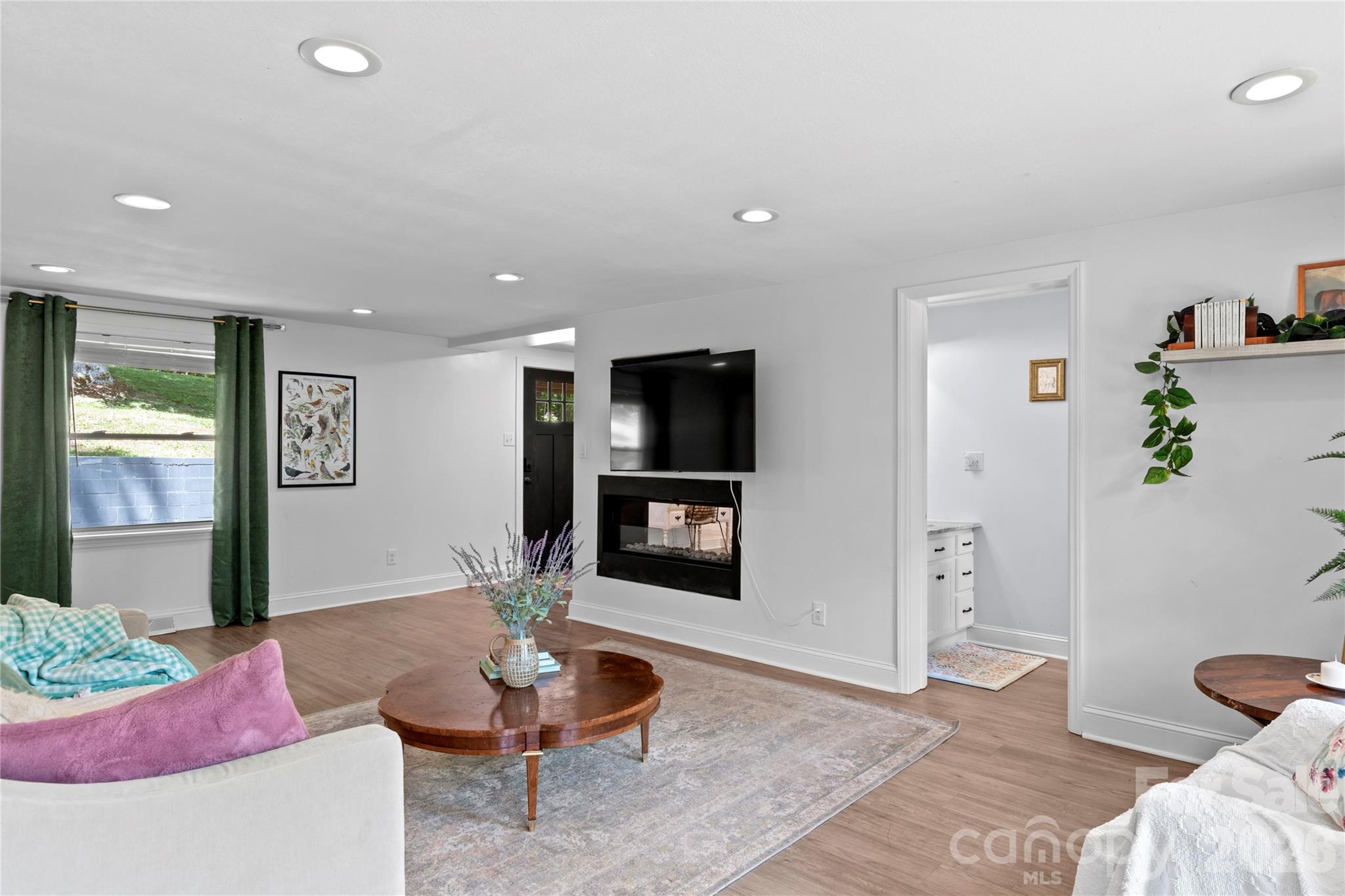 142 Pioneer Road — Harmony