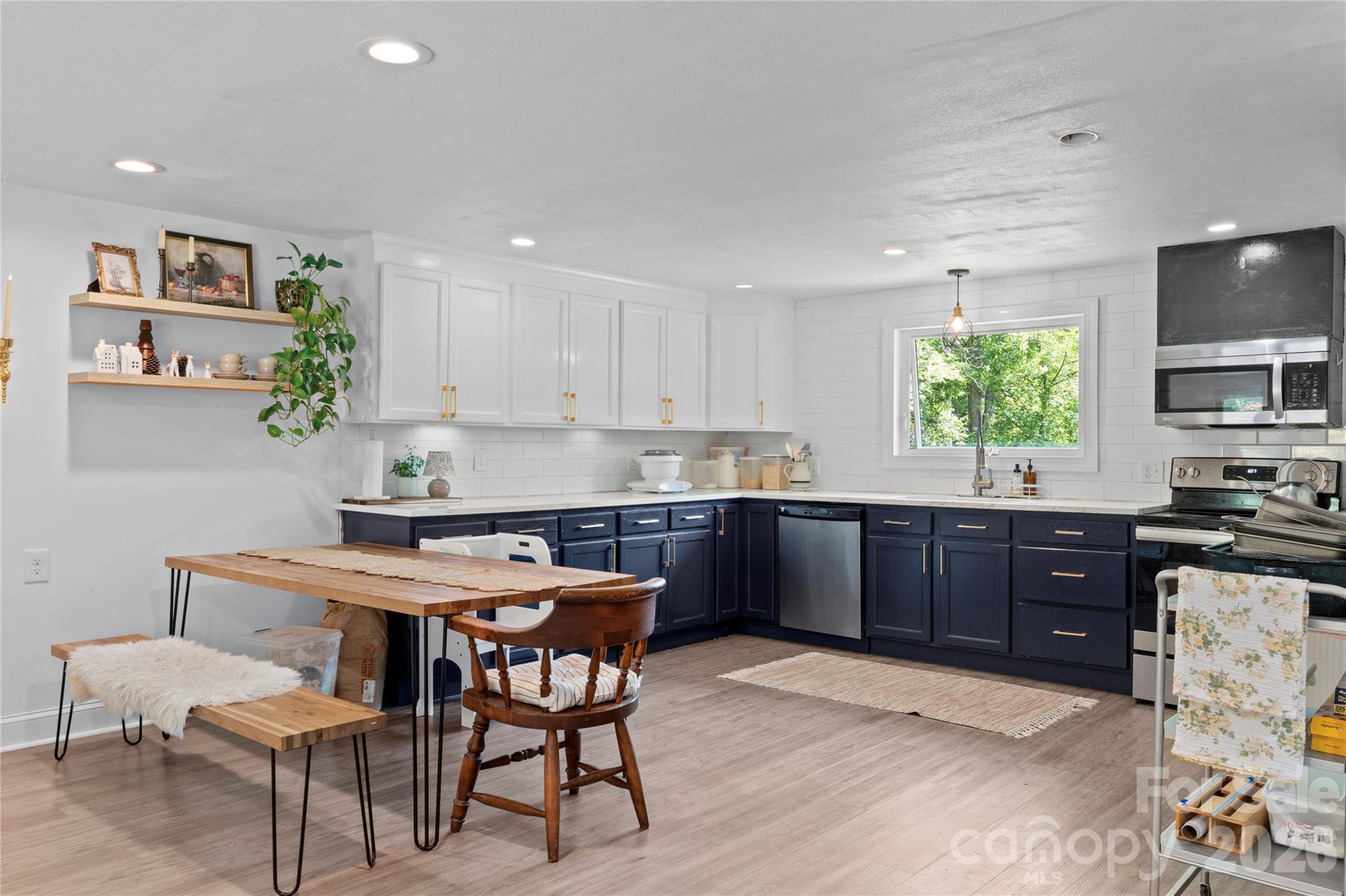142 Pioneer Road — Harmony