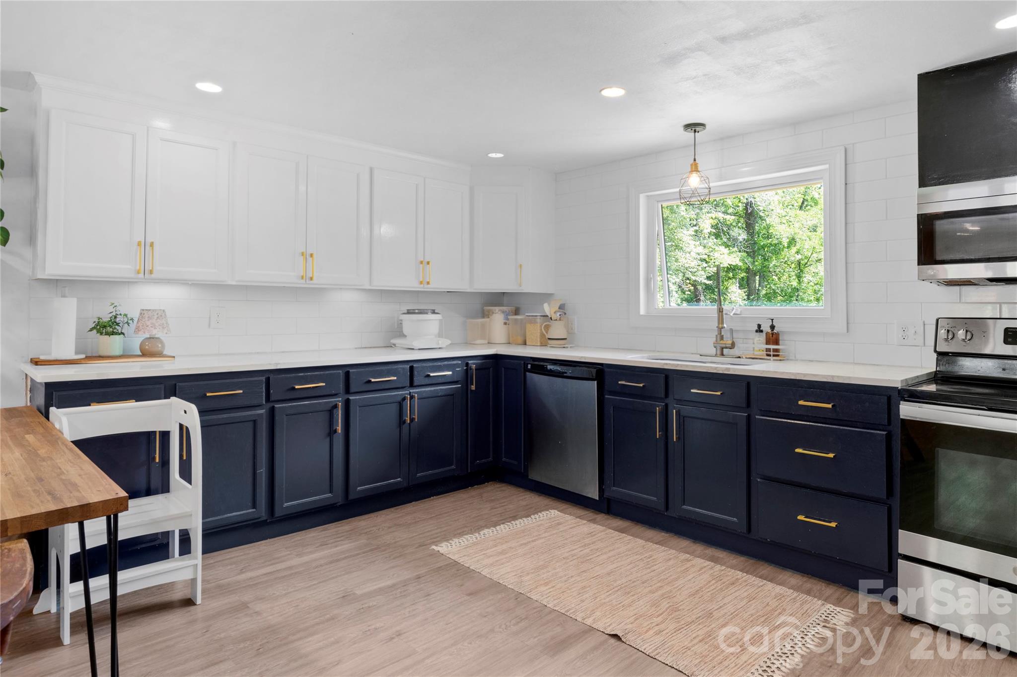 142 Pioneer Road — Harmony