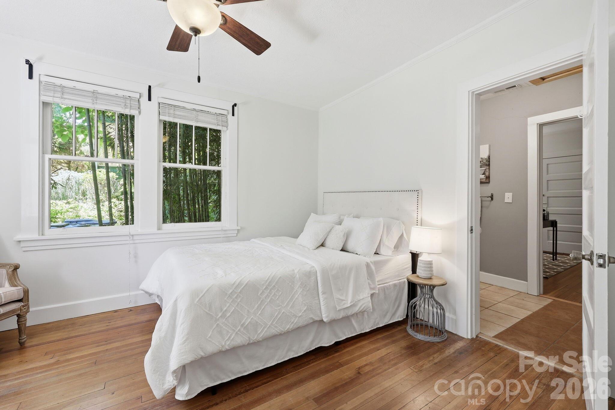 86 Annandale Avenue — Asheville