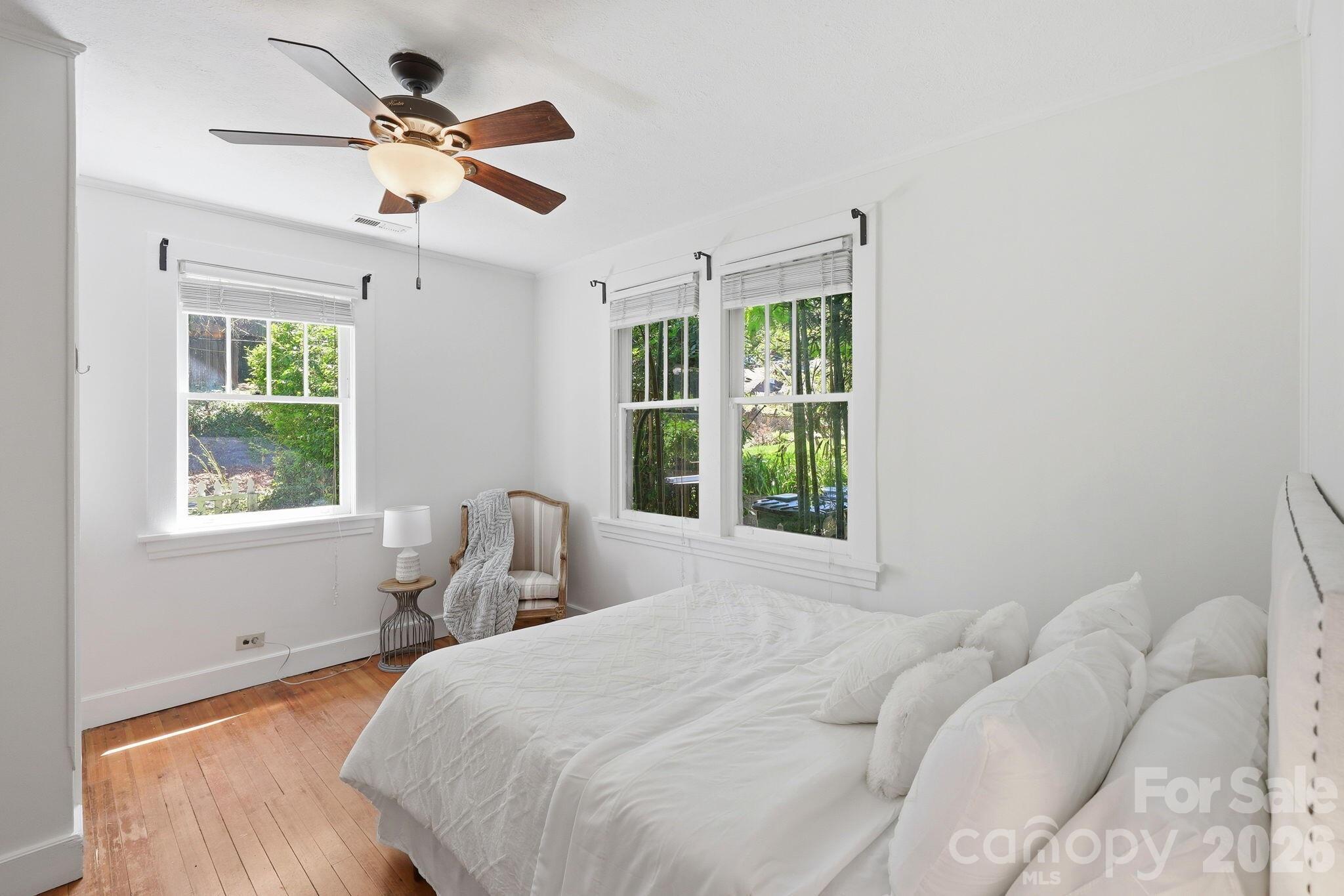 86 Annandale Avenue — Asheville