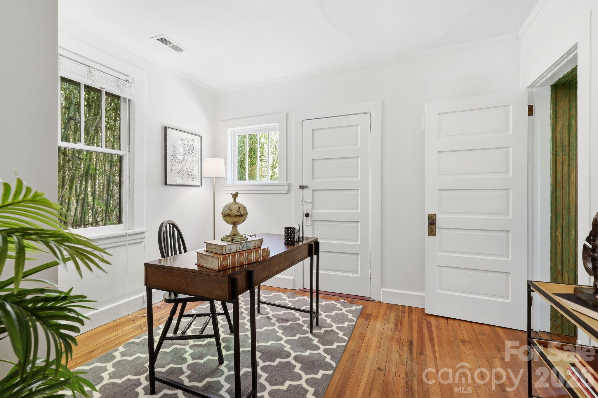 86 Annandale Avenue — Asheville