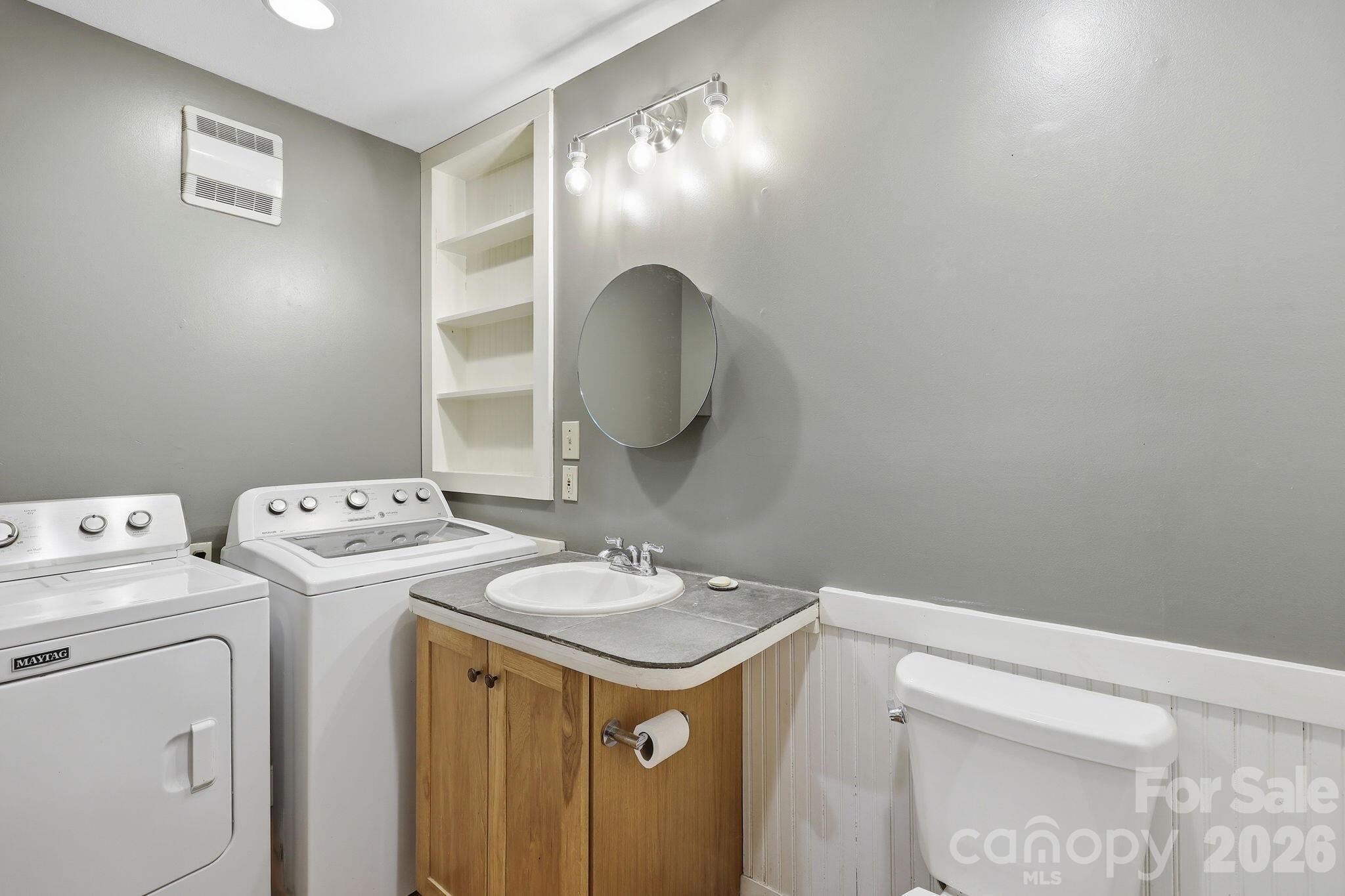 86 Annandale Avenue — Asheville