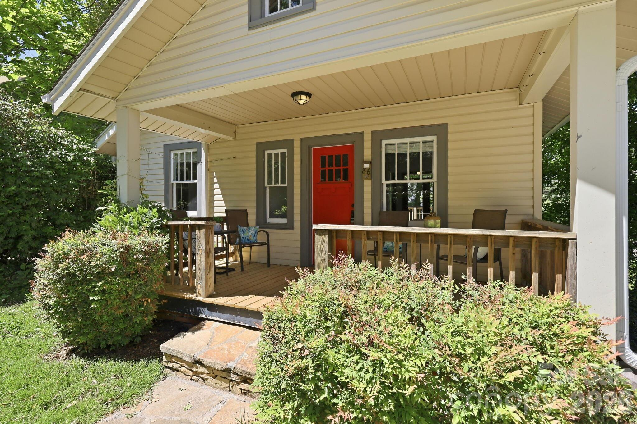 86 Annandale Avenue — Asheville