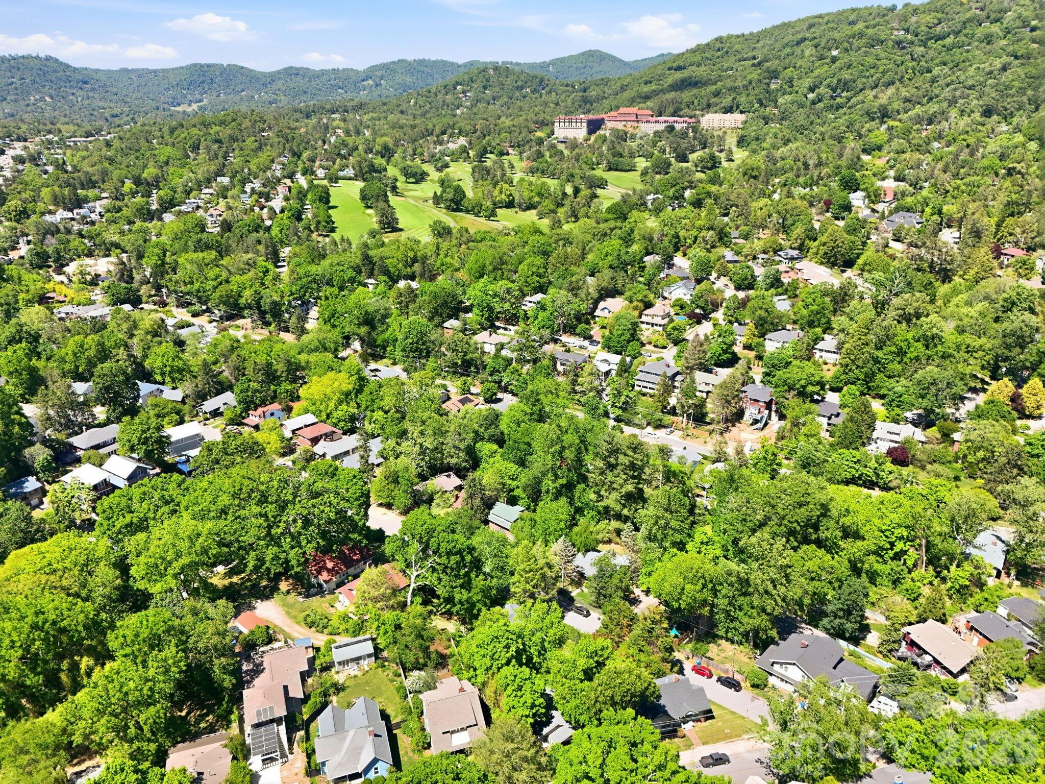 86 Annandale Avenue — Asheville