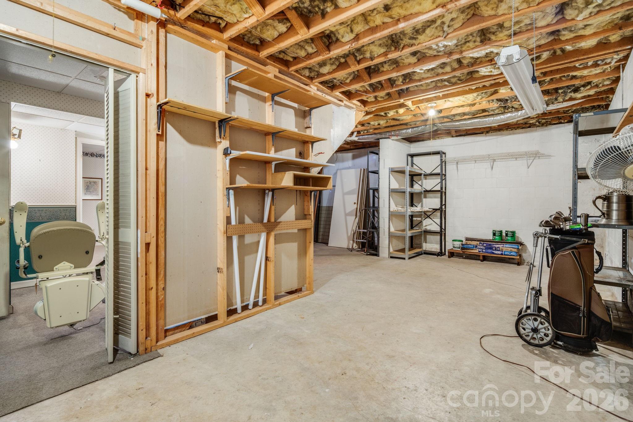 636 Goldview Drive — Hendersonville