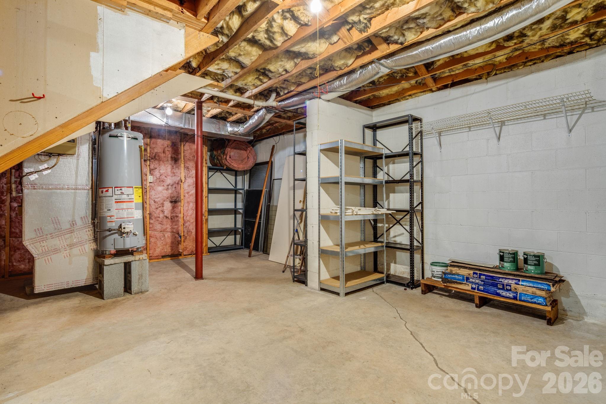 636 Goldview Drive — Hendersonville