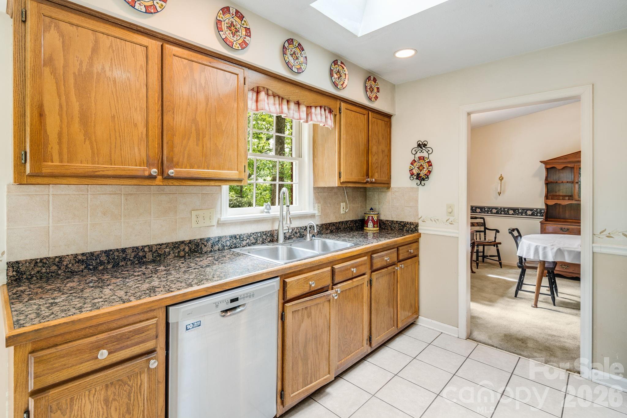636 Goldview Drive — Hendersonville