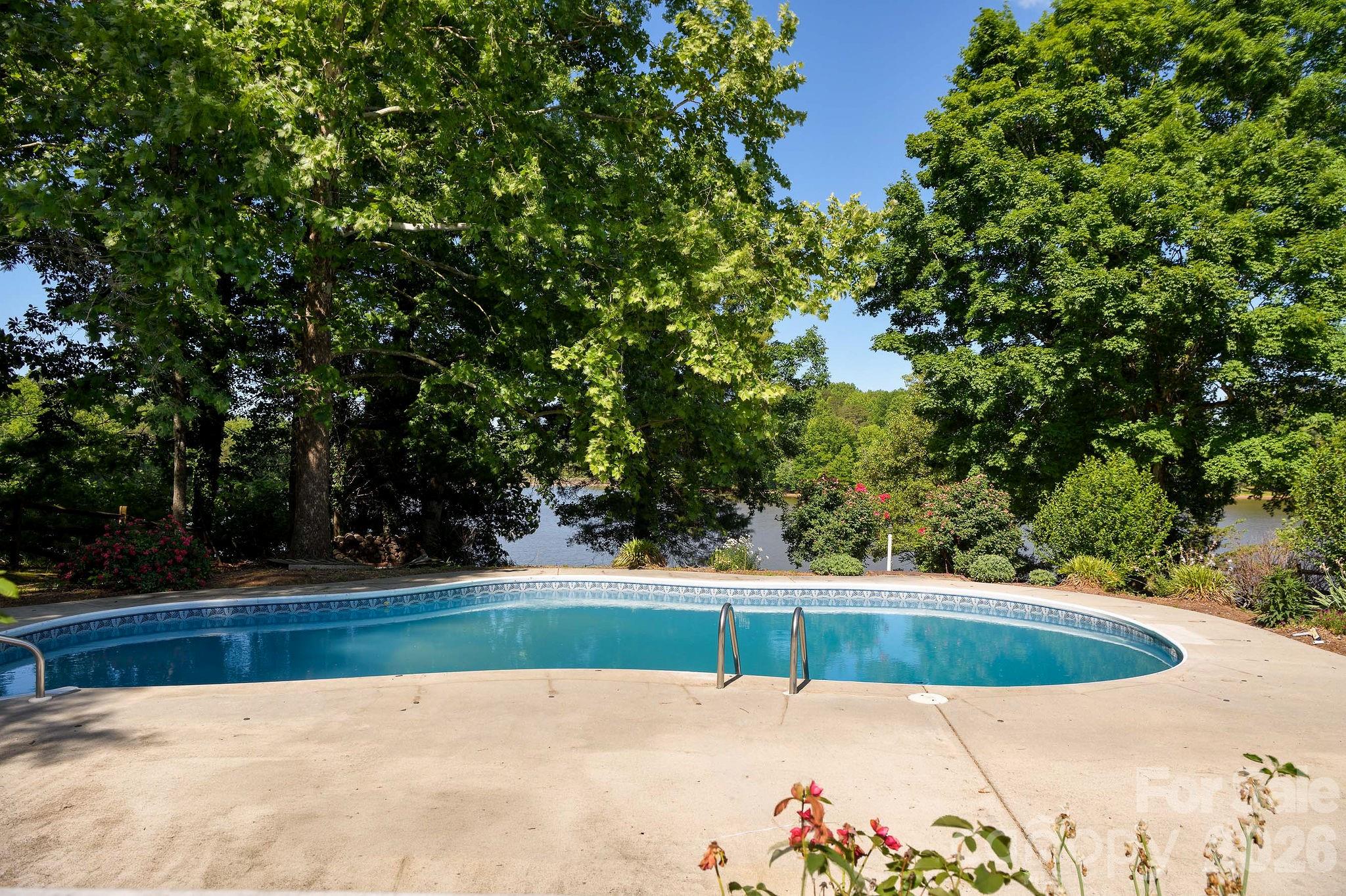 540 Waters Road — Salisbury