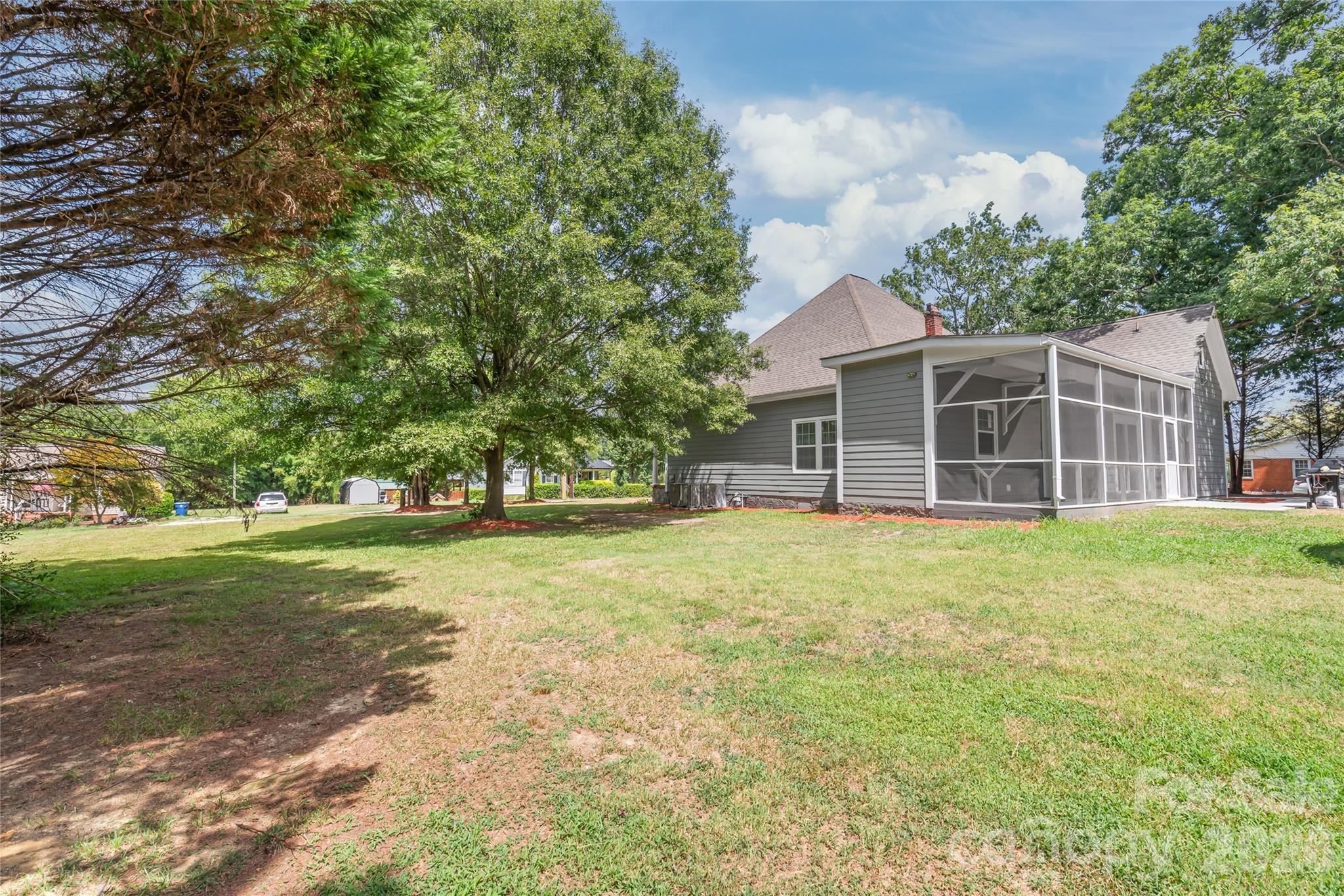 243 S Main Street — Wingate