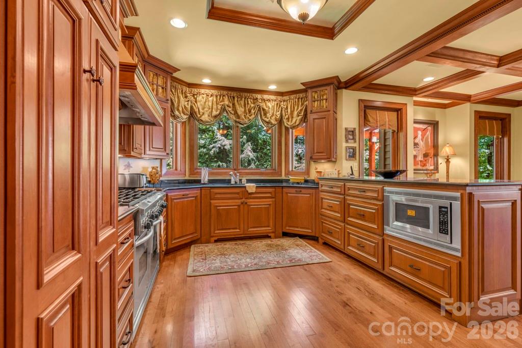 847 Old Orchard Road — Blowing Rock