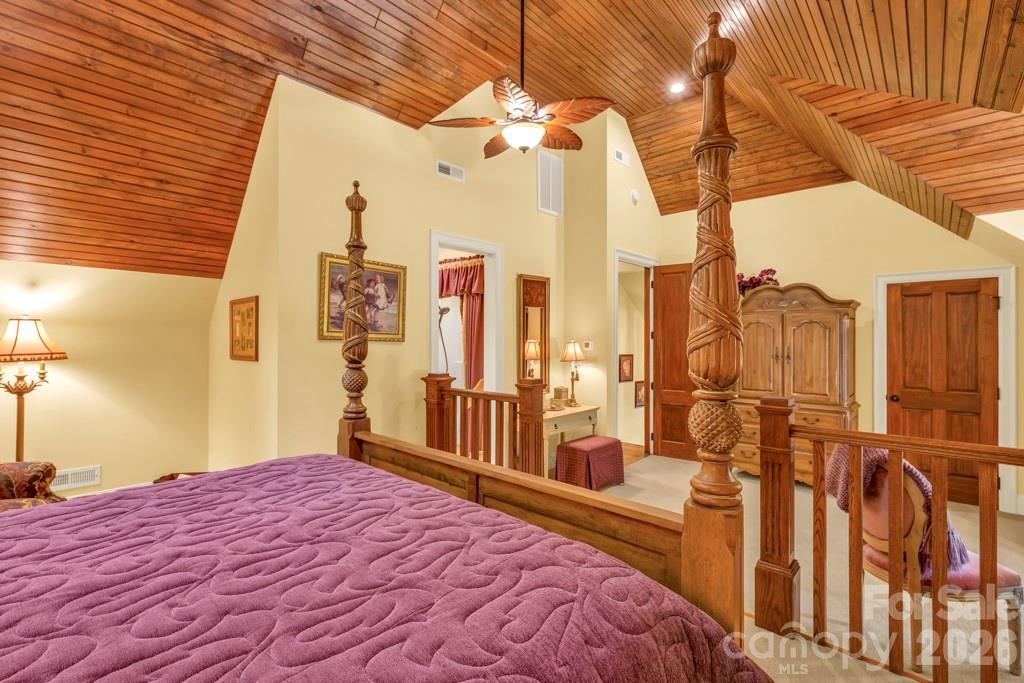 847 Old Orchard Road — Blowing Rock