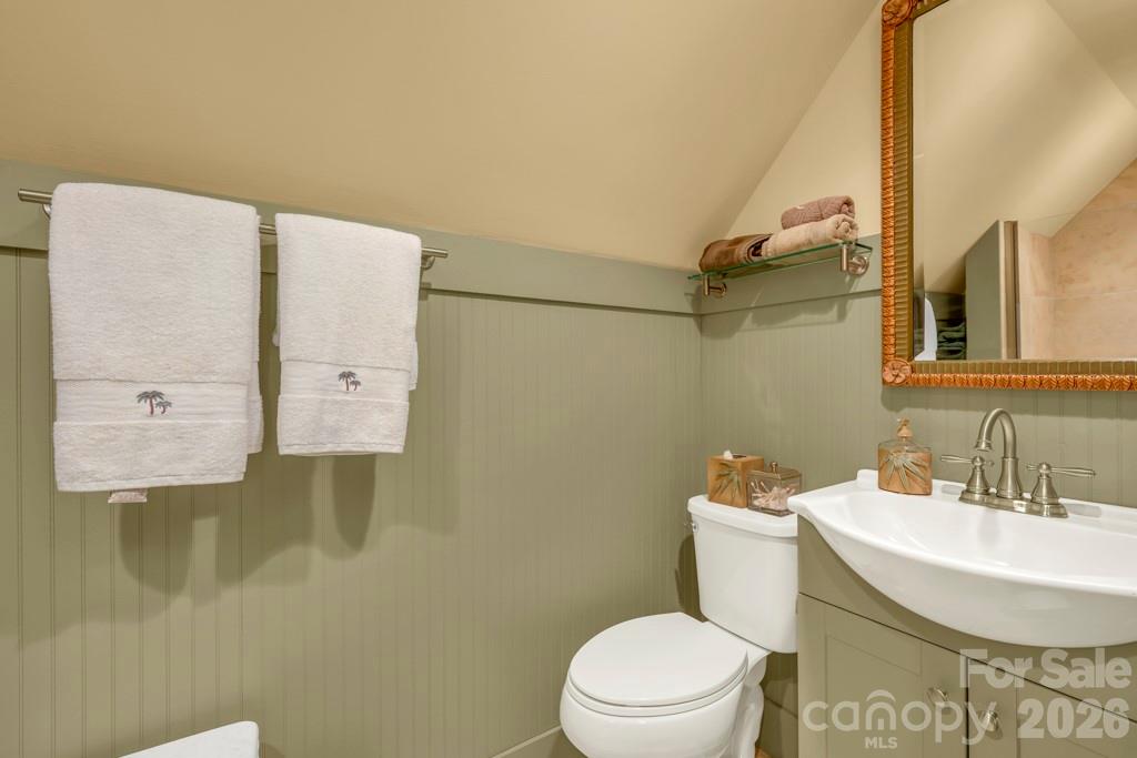 847 Old Orchard Road — Blowing Rock