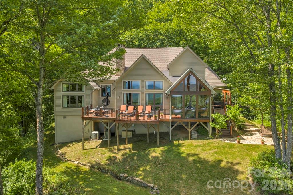 847 Old Orchard Road — Blowing Rock