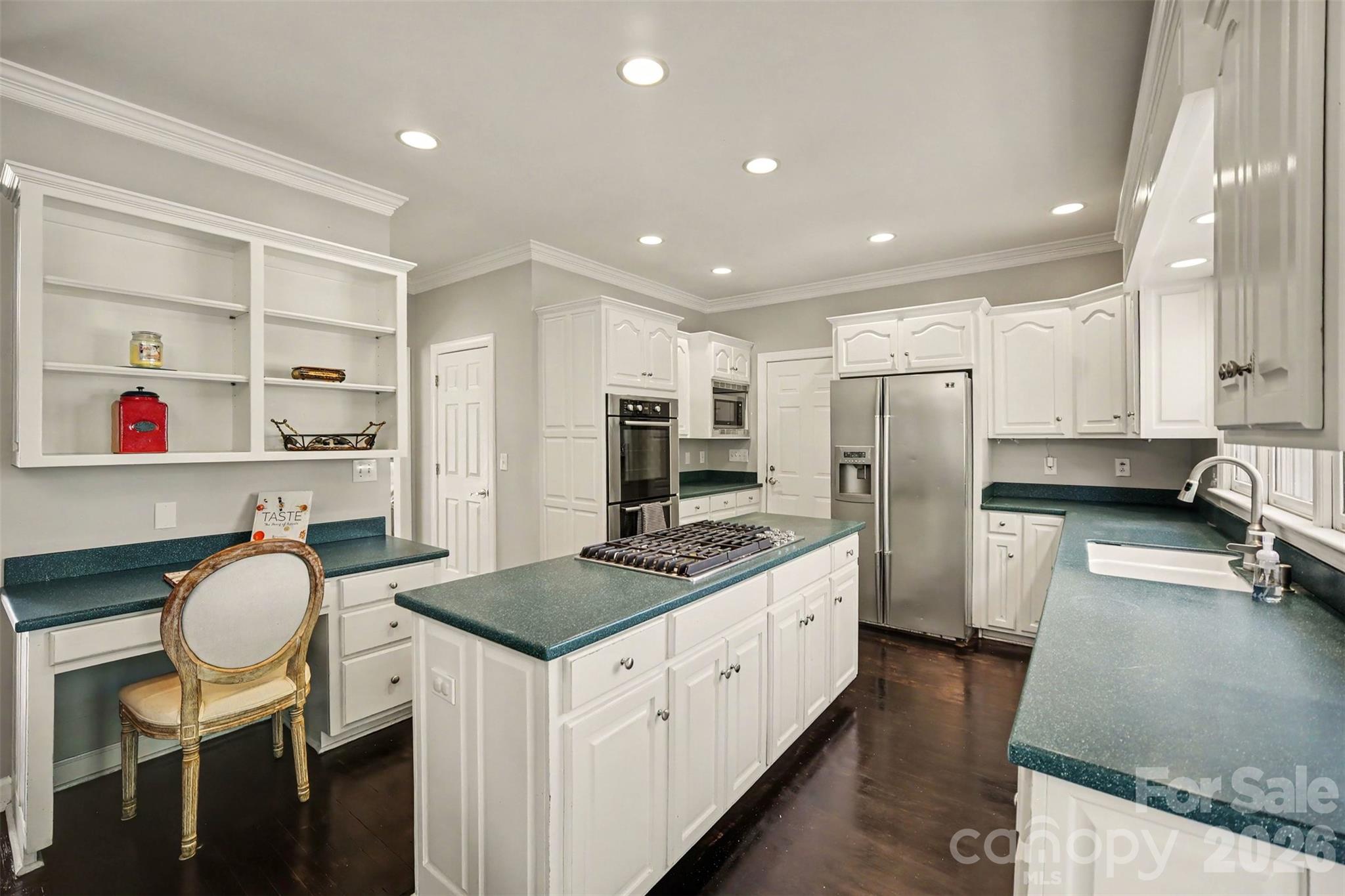 232 40th Avenue Drive NW — Hickory