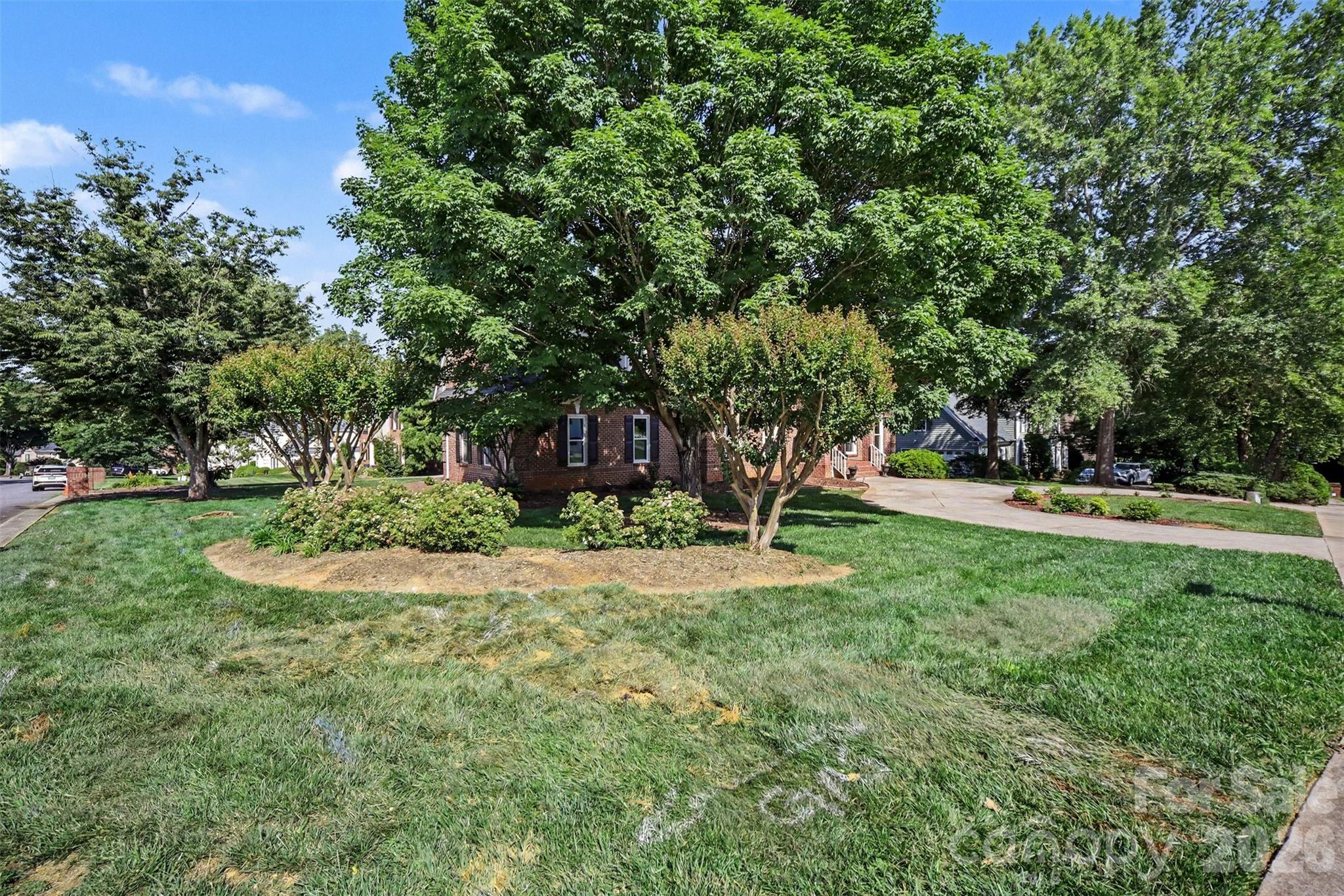 232 40th Avenue Drive NW — Hickory