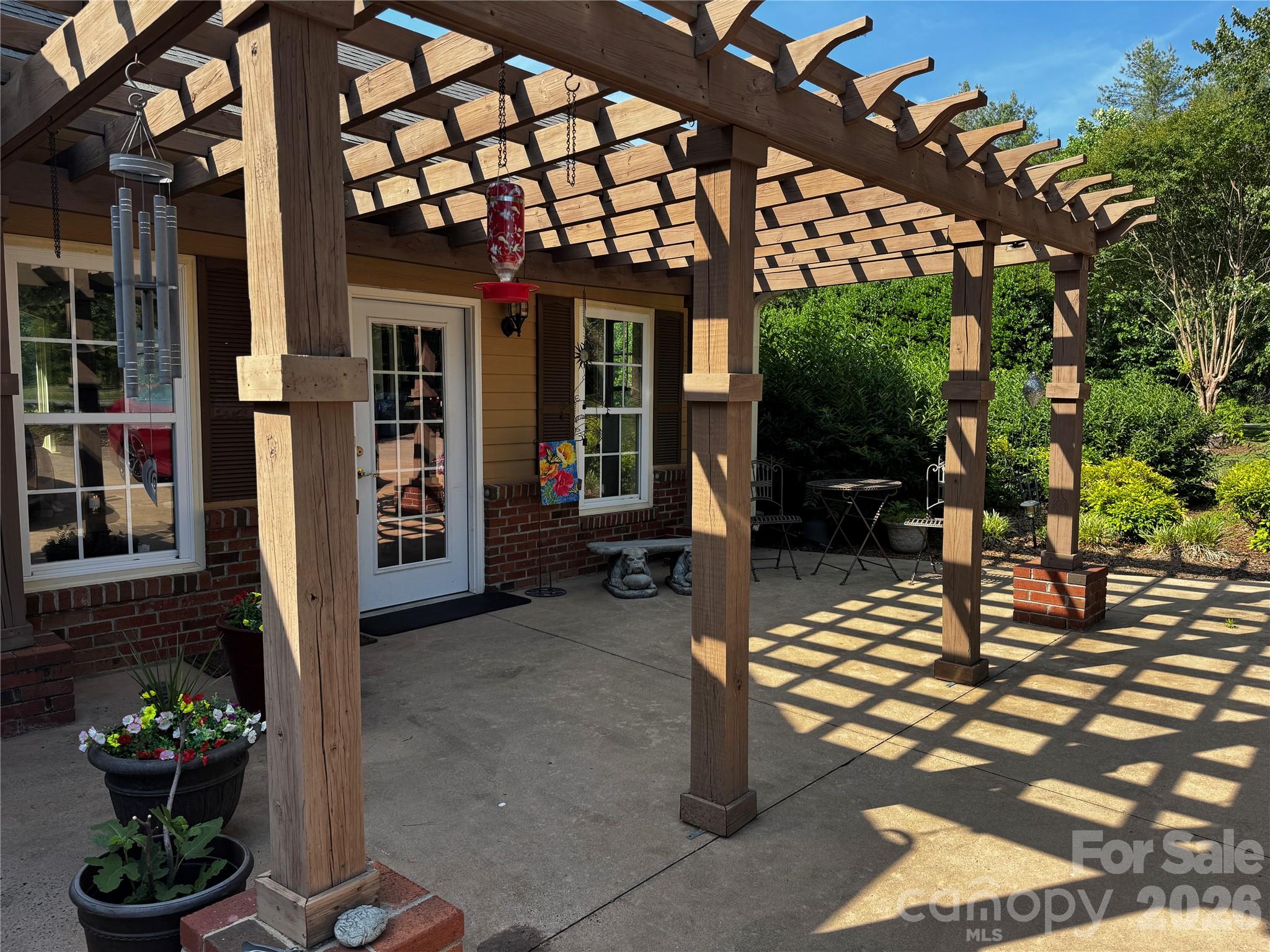 204 Old Stagecoach Road — Lawndale