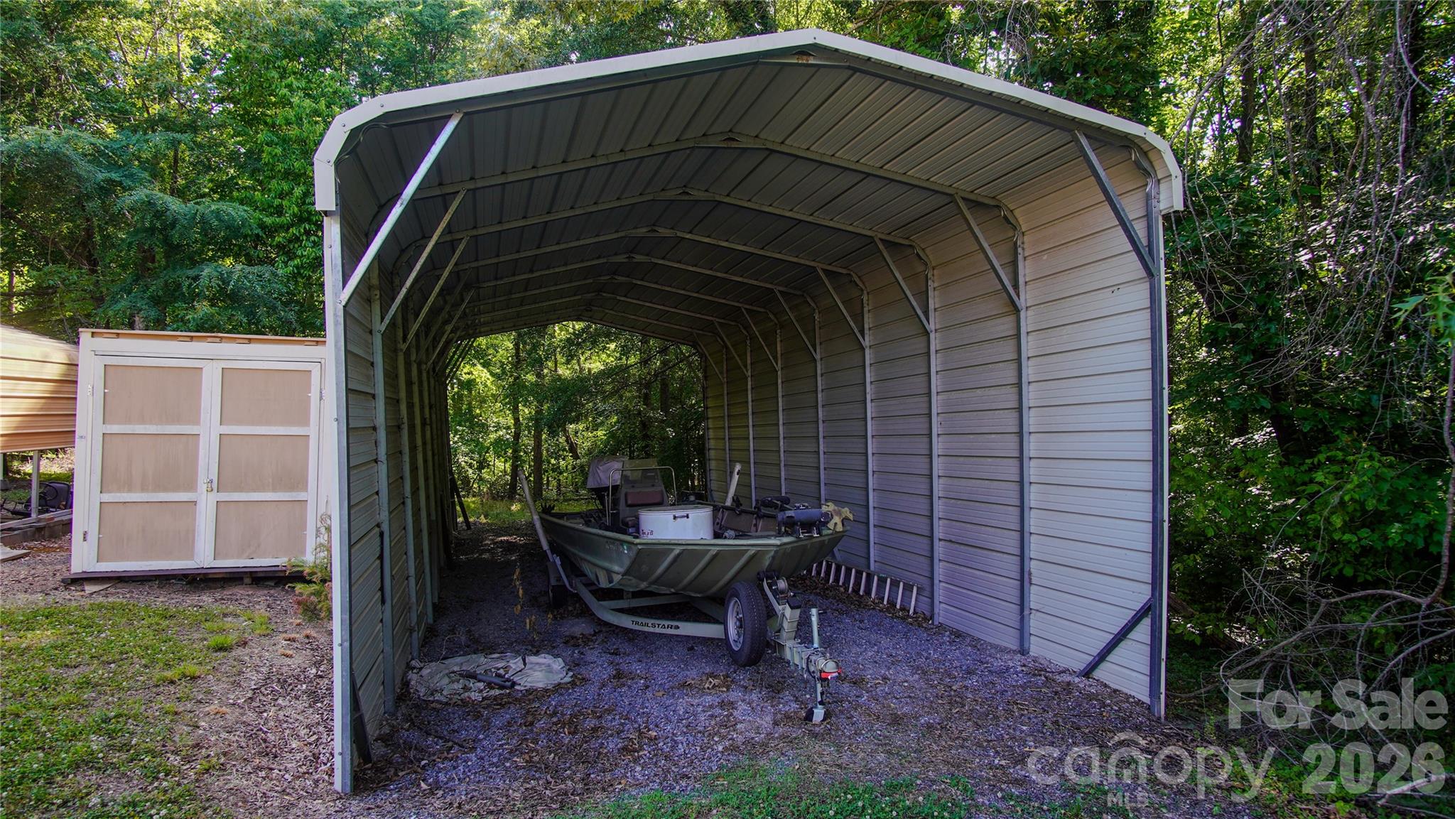 204 Old Stagecoach Road — Lawndale