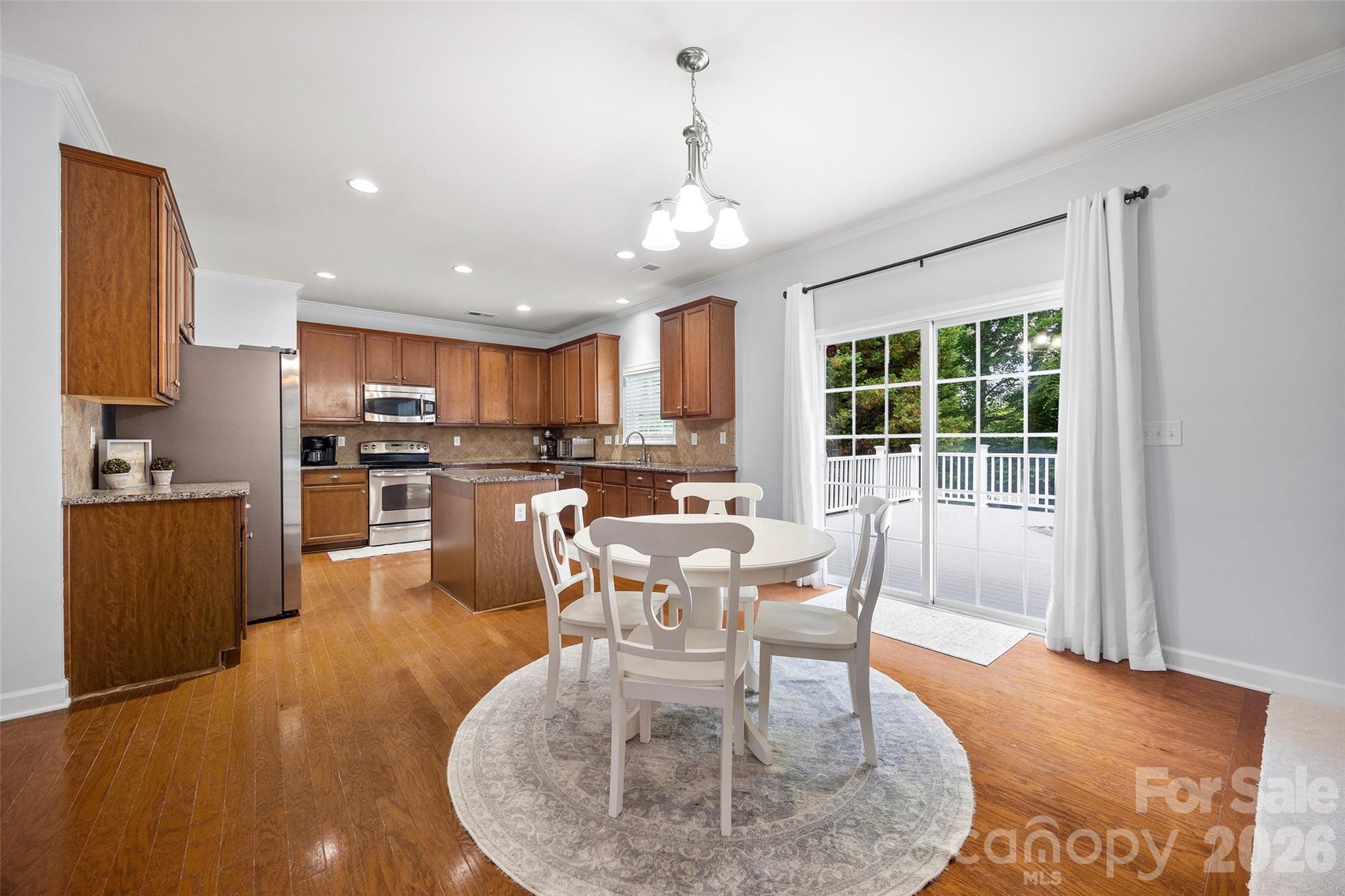 5093 Gladiola Way — Tega Cay