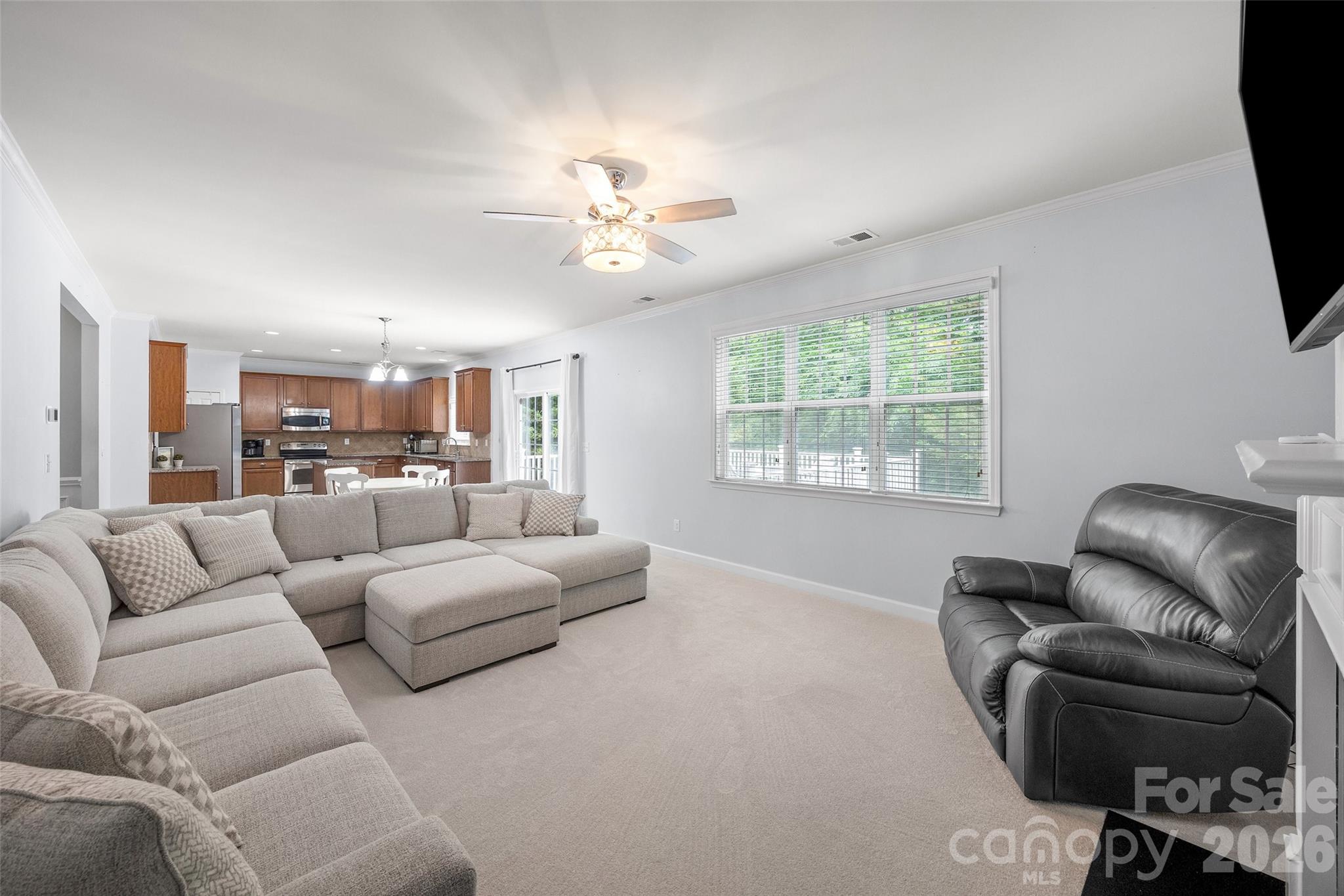 5093 Gladiola Way — Tega Cay