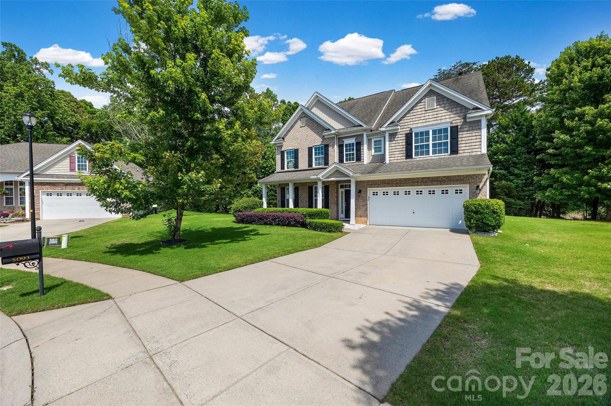 5093 Gladiola Way — Tega Cay