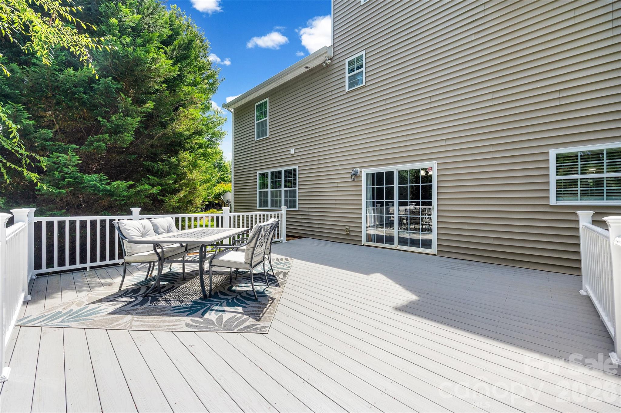 5093 Gladiola Way — Tega Cay