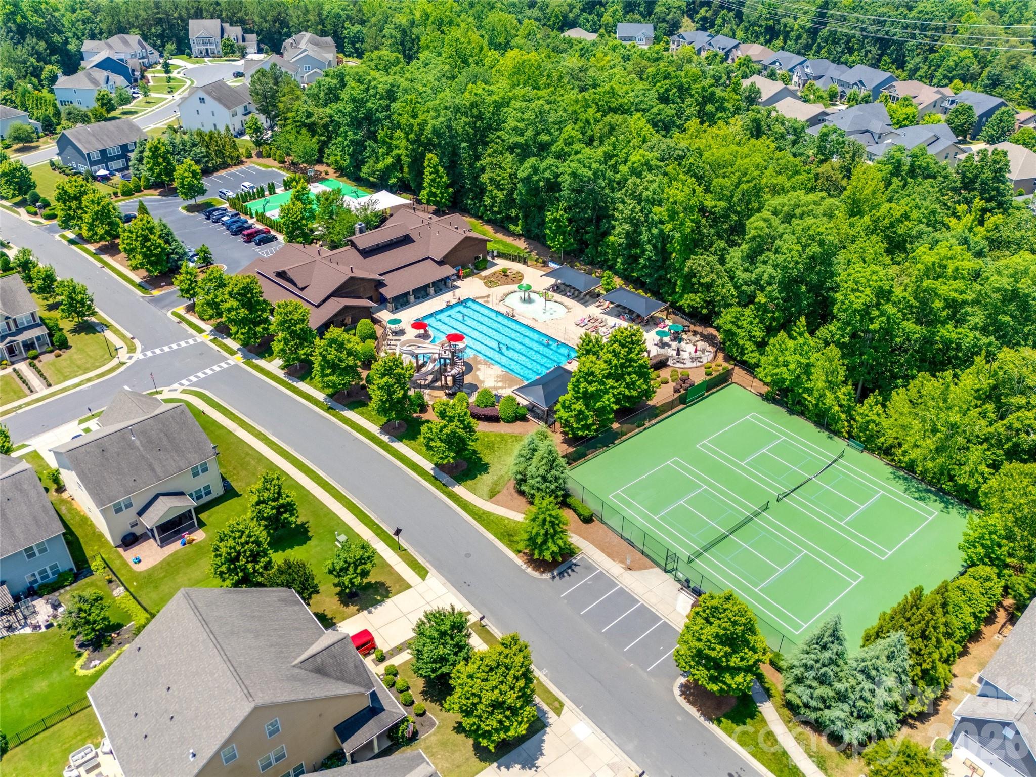 5093 Gladiola Way — Tega Cay