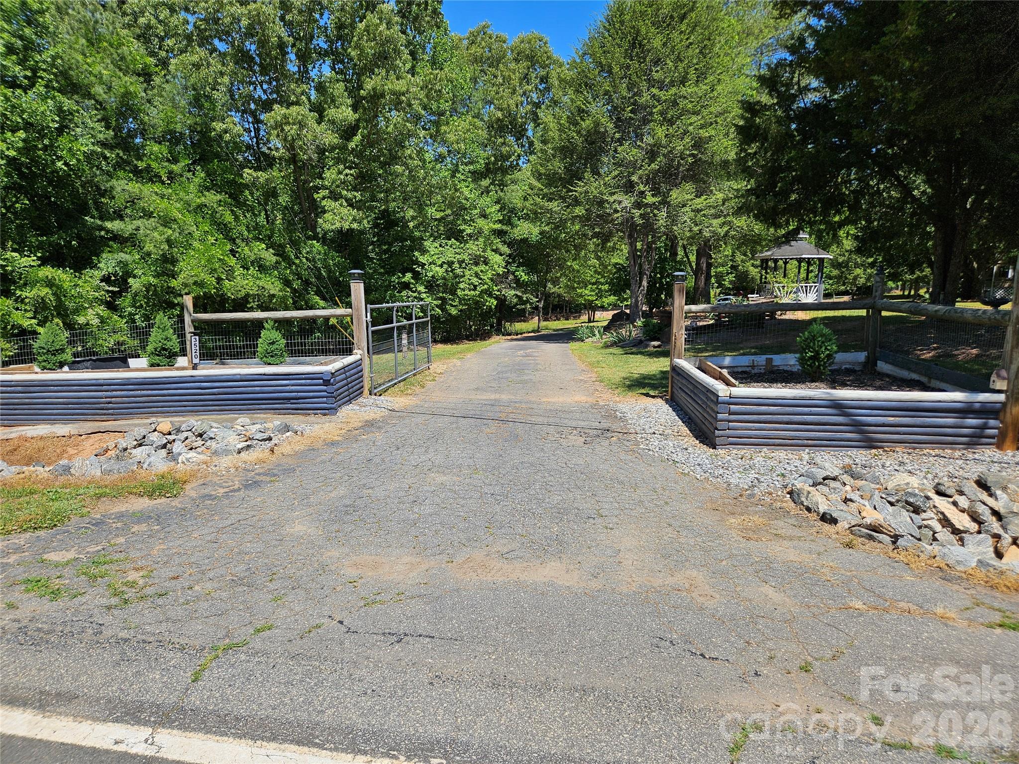 3520 Pea Ridge Road — Morganton