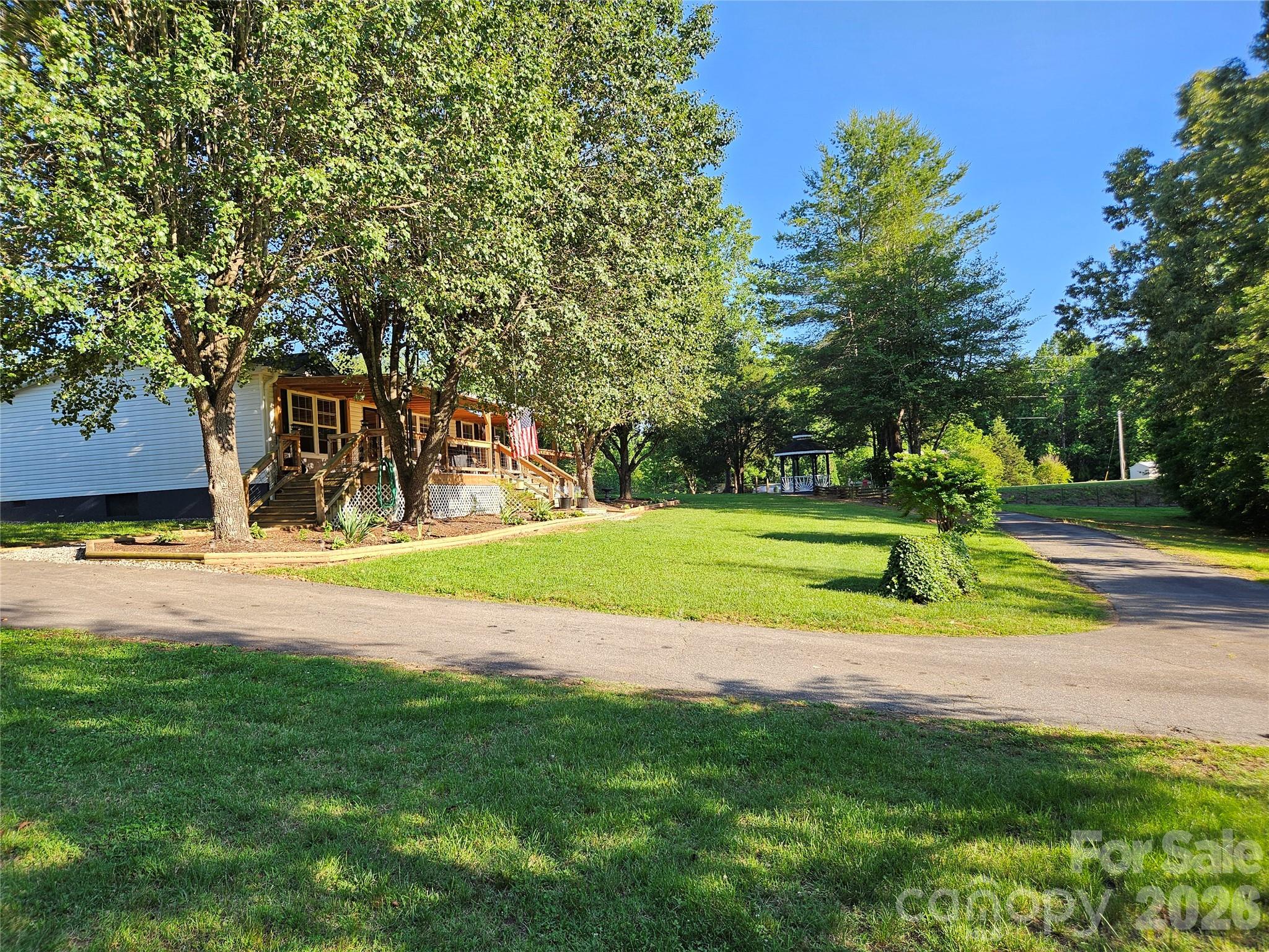 3520 Pea Ridge Road — Morganton