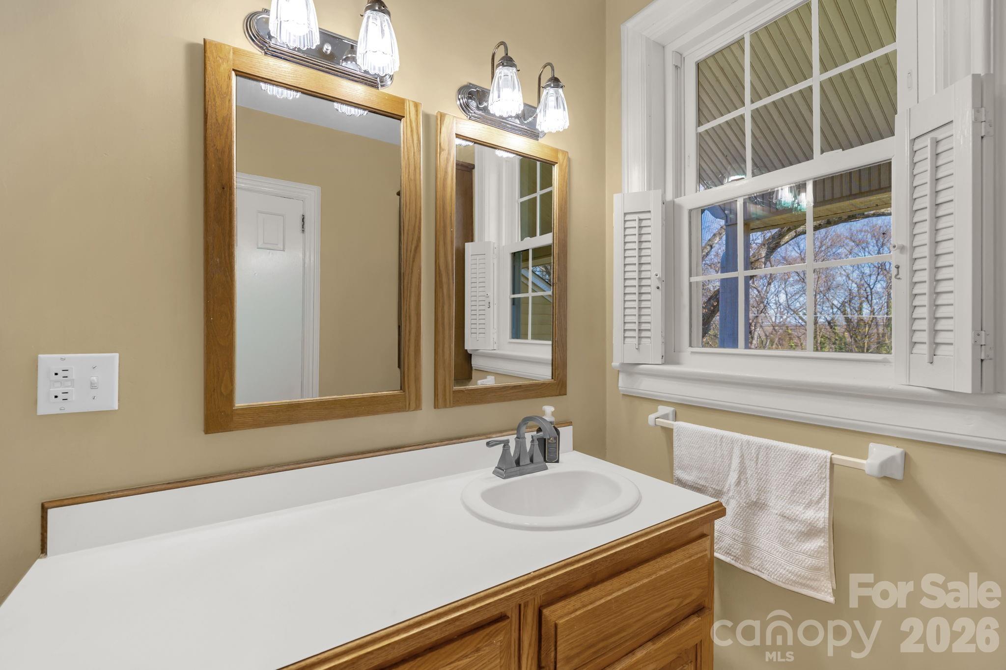 651 Highland Drive — Eden