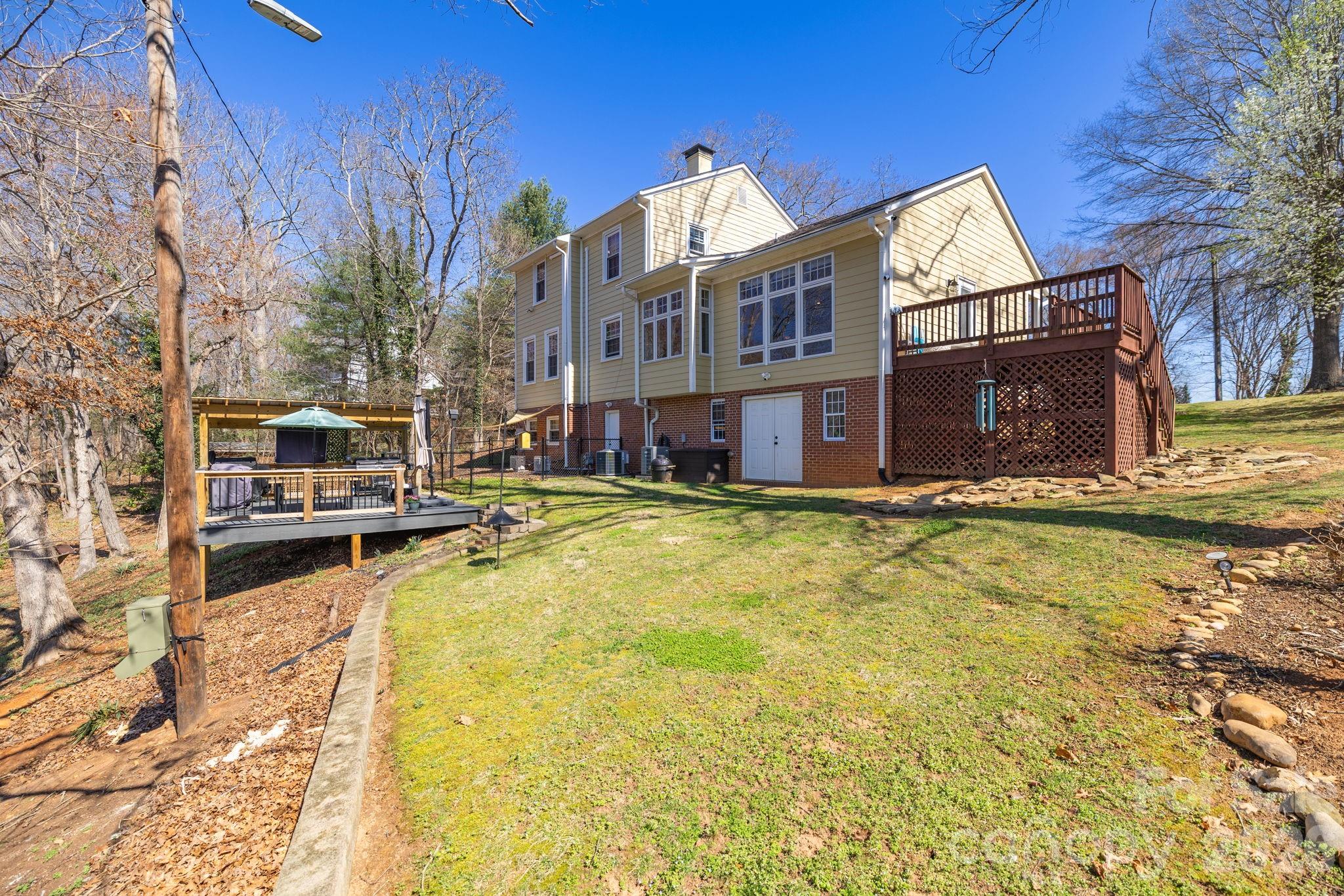 651 Highland Drive — Eden