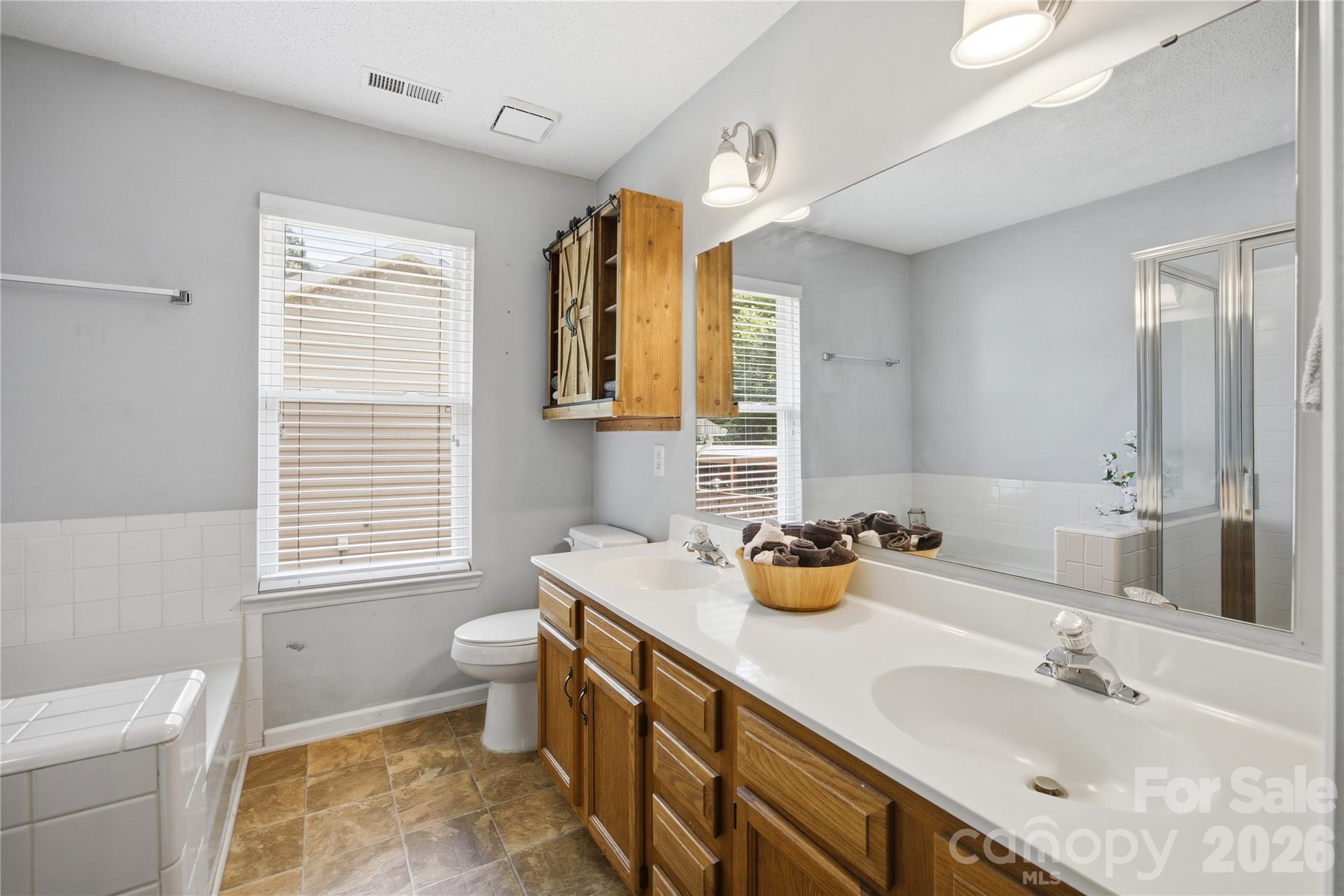 1814 Golden Heights Court — Charlotte