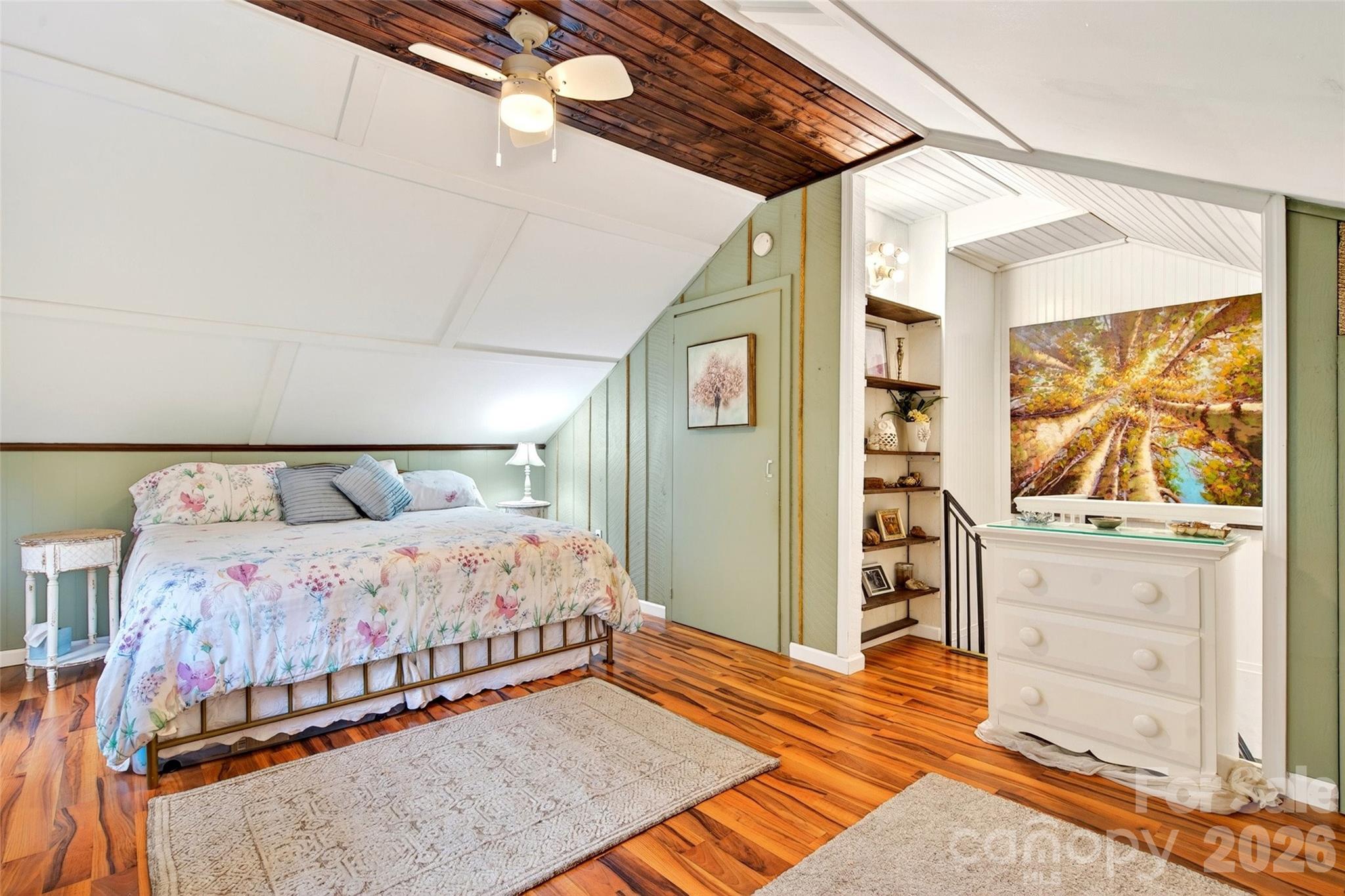 227 Locust Cove Road — Marion