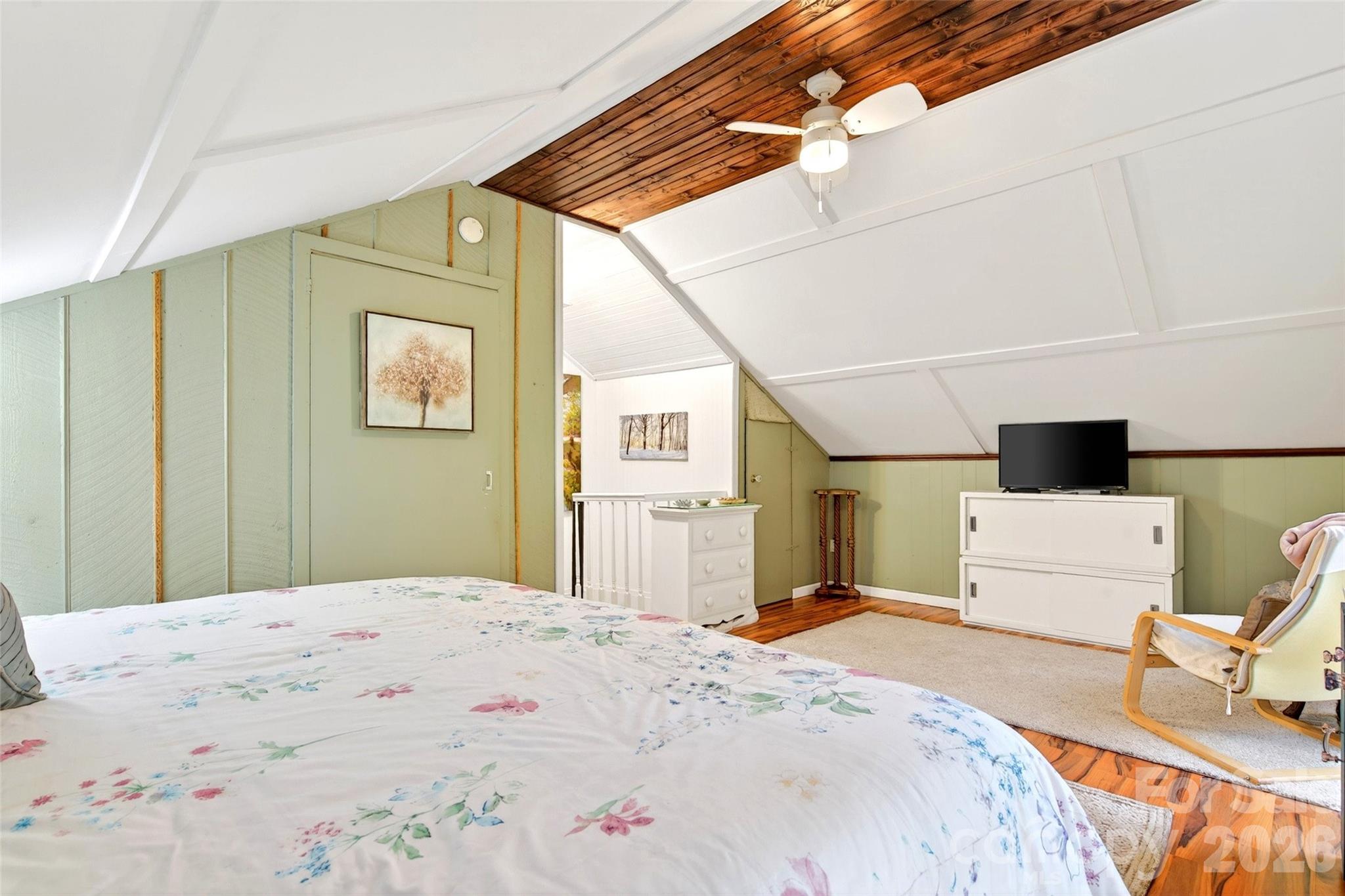 227 Locust Cove Road — Marion