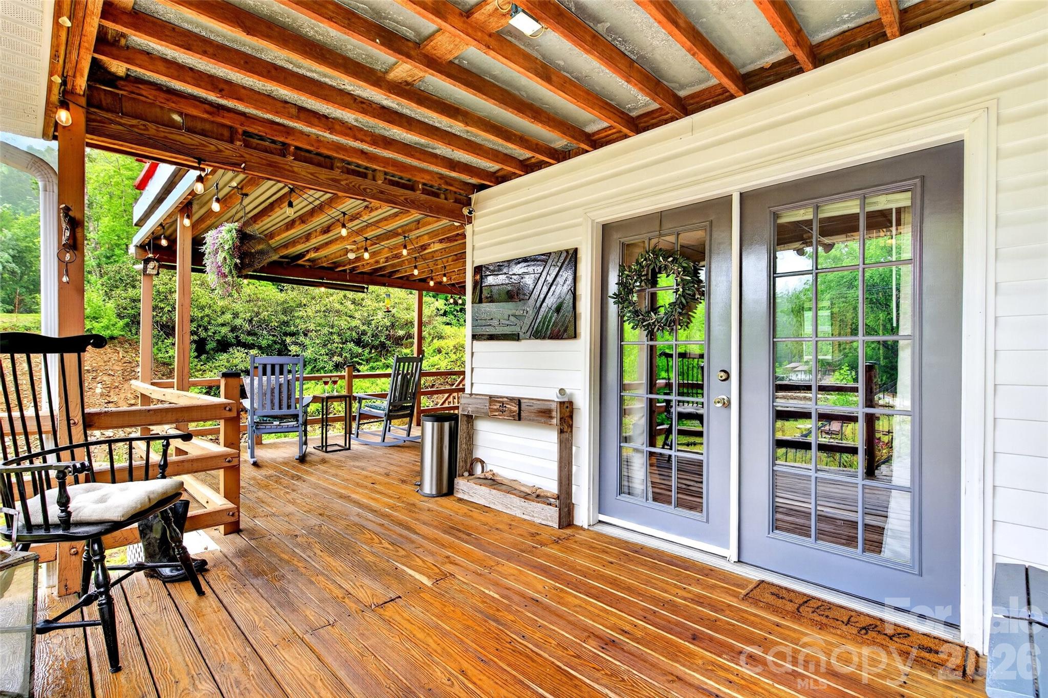 227 Locust Cove Road — Marion