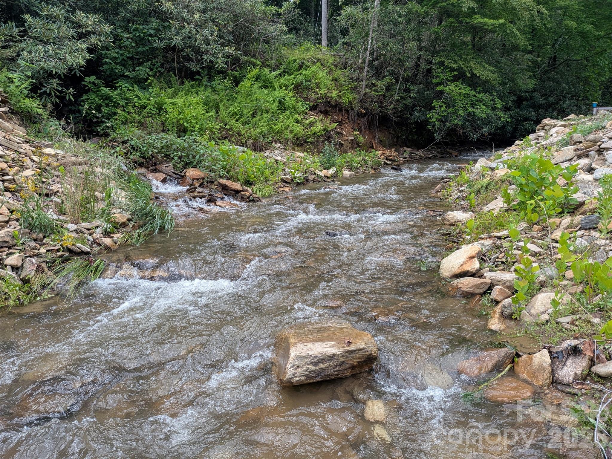 227 Locust Cove Road — Marion
