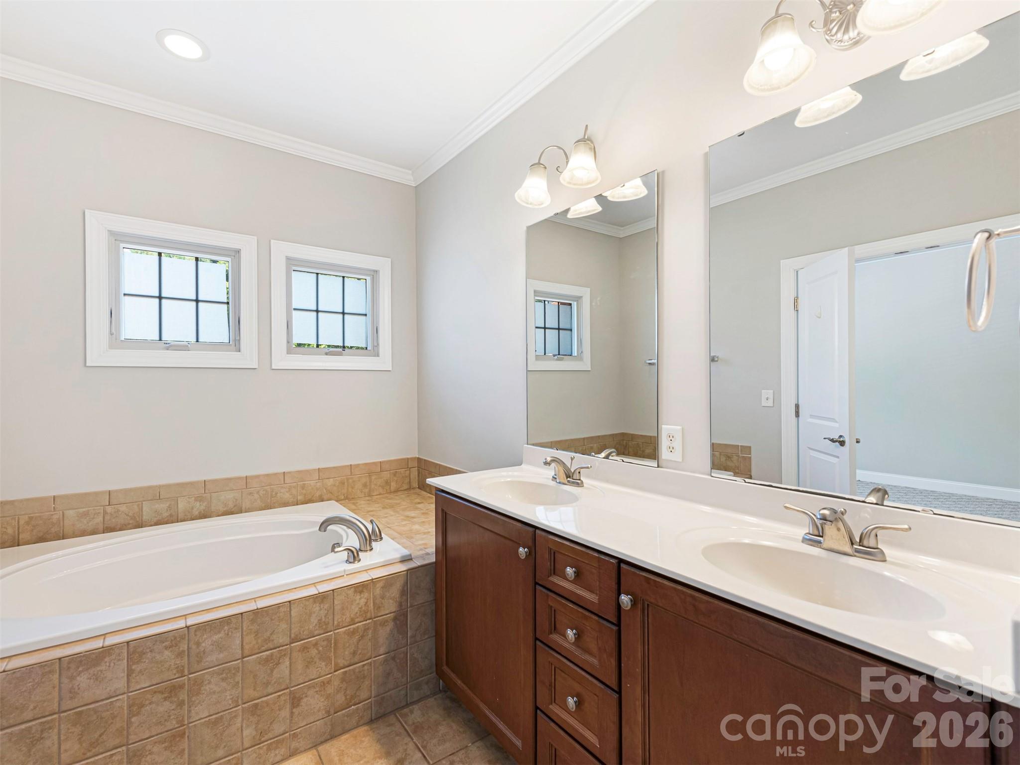 4670 Dabney Vigor Drive — Charlotte