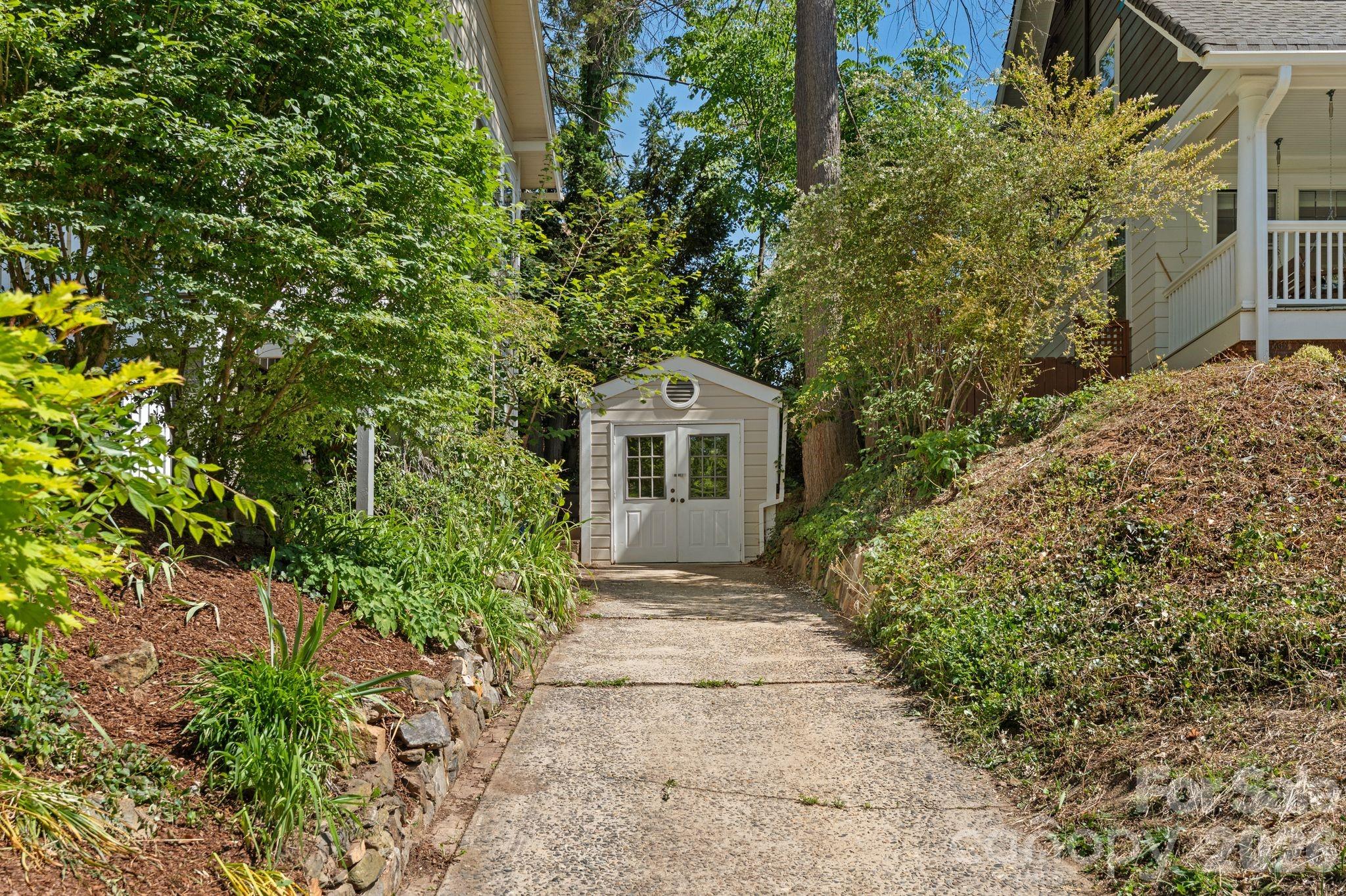 238 Forest Hill Drive — Asheville