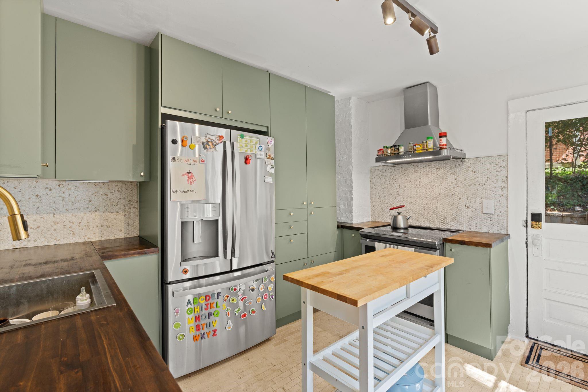 238 Forest Hill Drive — Asheville