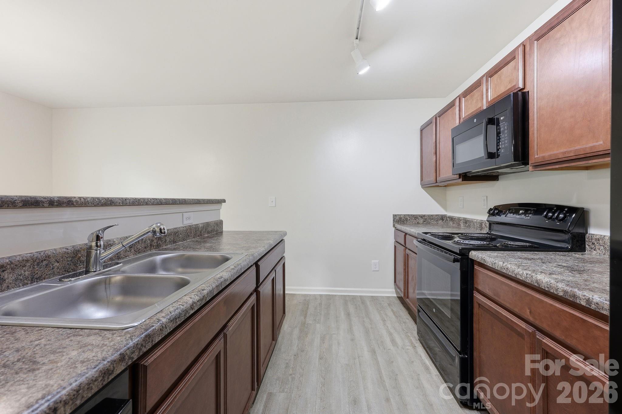 235 Askin Lane — Salisbury