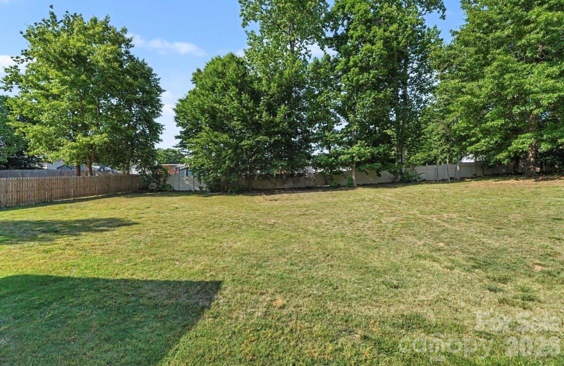 150 Swann Crossing Lane — Statesville